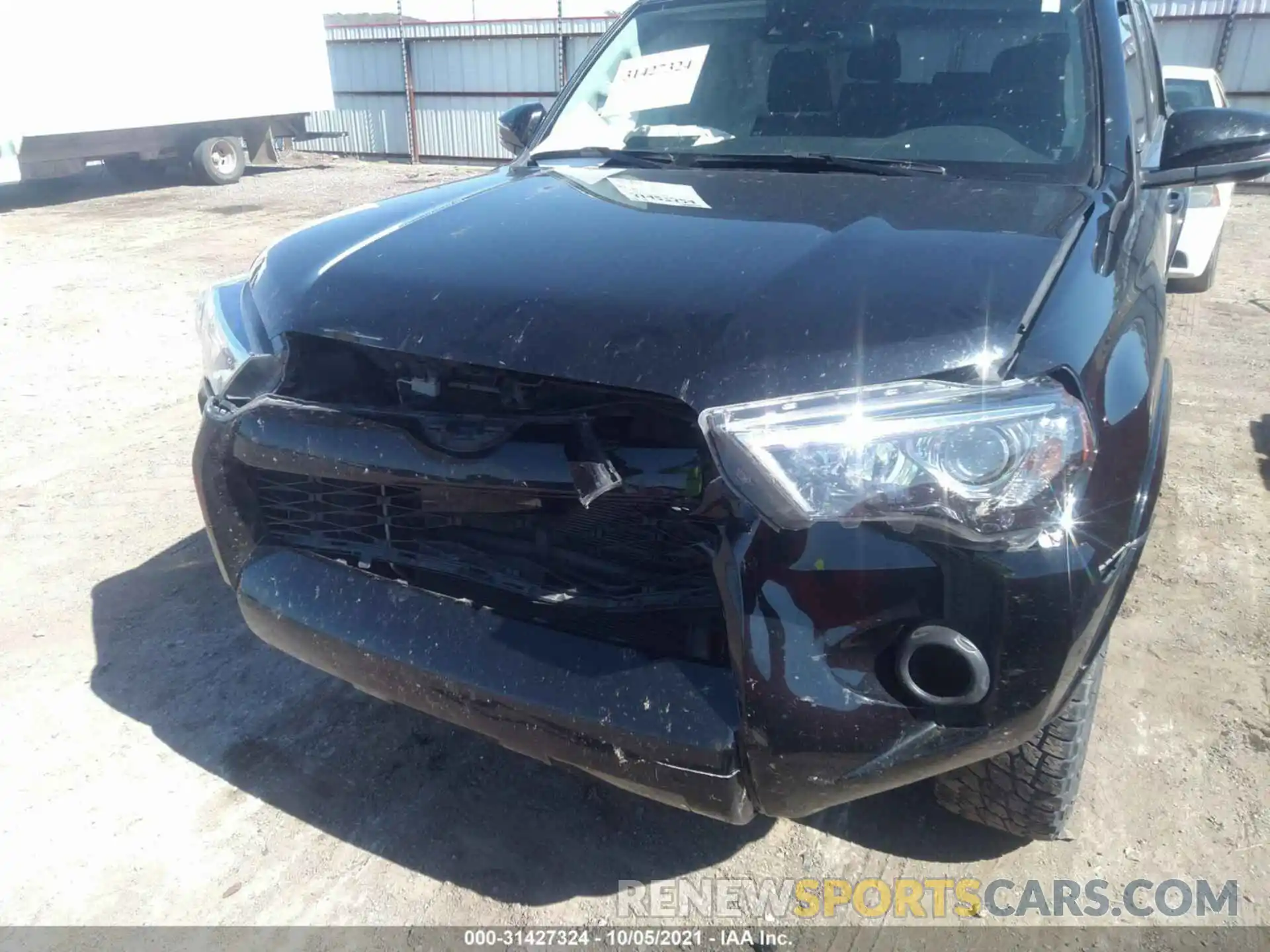 6 Photograph of a damaged car JTEZU5JRXL5224952 TOYOTA 4RUNNER 2020