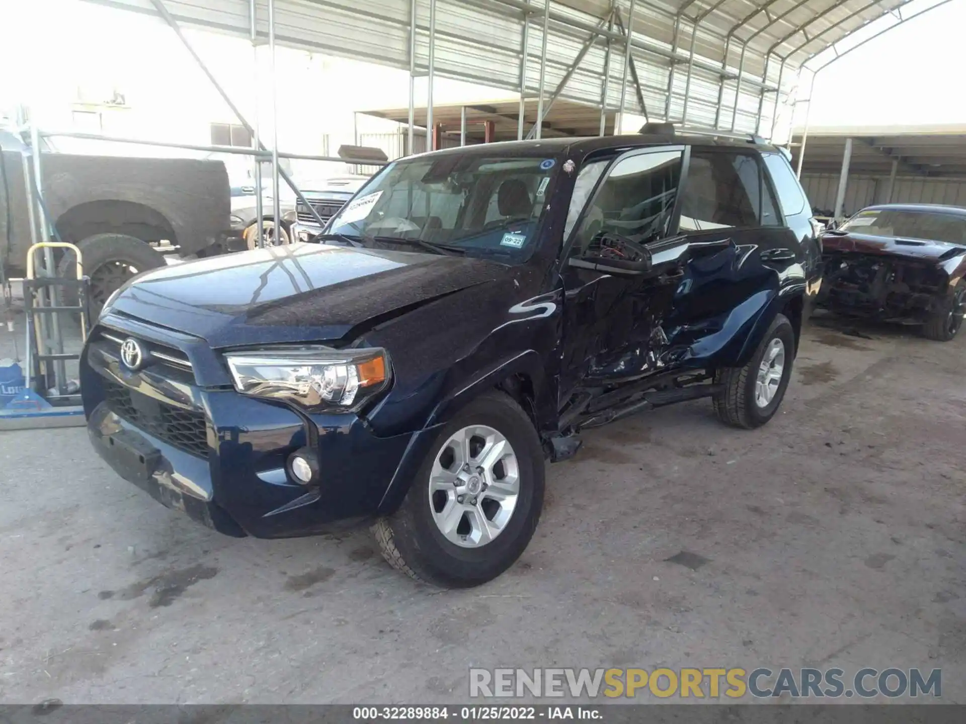 2 Фотография поврежденного автомобиля JTEZU5JRXL5227432 TOYOTA 4RUNNER 2020