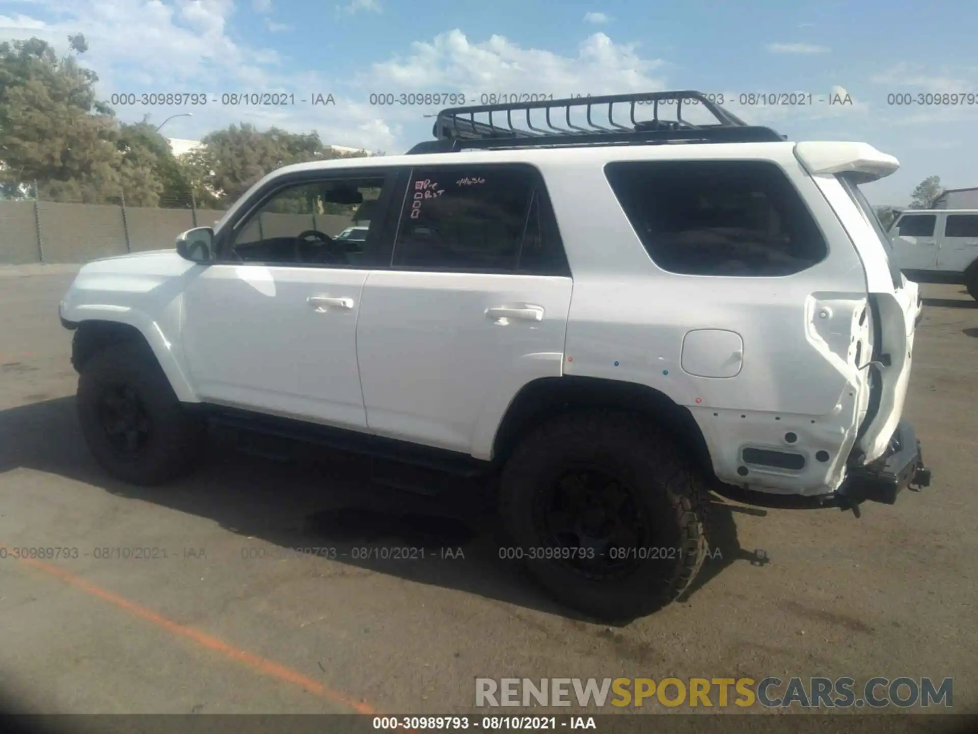 3 Photograph of a damaged car JTEBU5JR2M5874605 TOYOTA 4RUNNER 2021