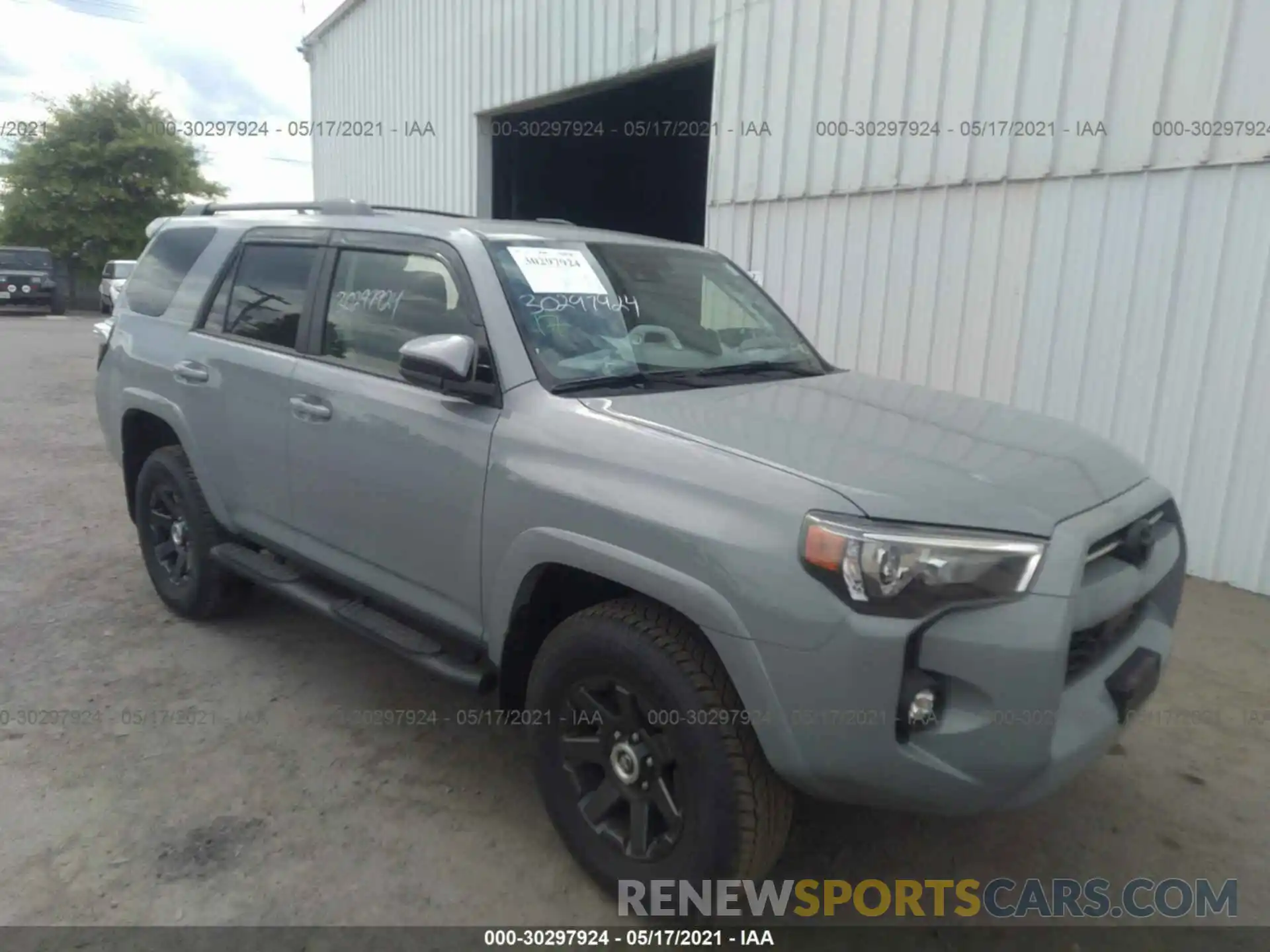 1 Фотография поврежденного автомобиля JTEBU5JR2M5880484 TOYOTA 4RUNNER 2021