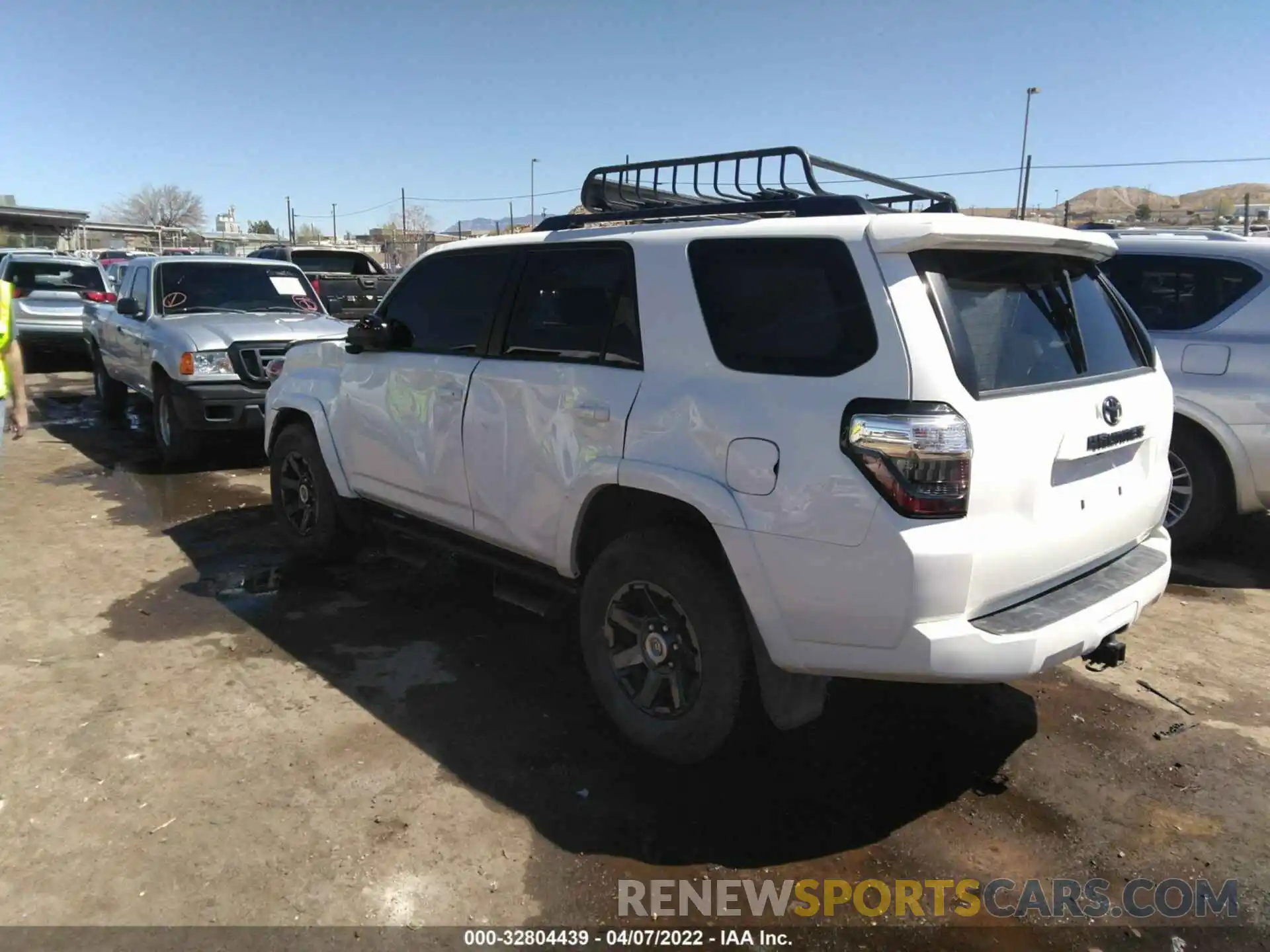 3 Photograph of a damaged car JTEBU5JR4M5884214 TOYOTA 4RUNNER 2021