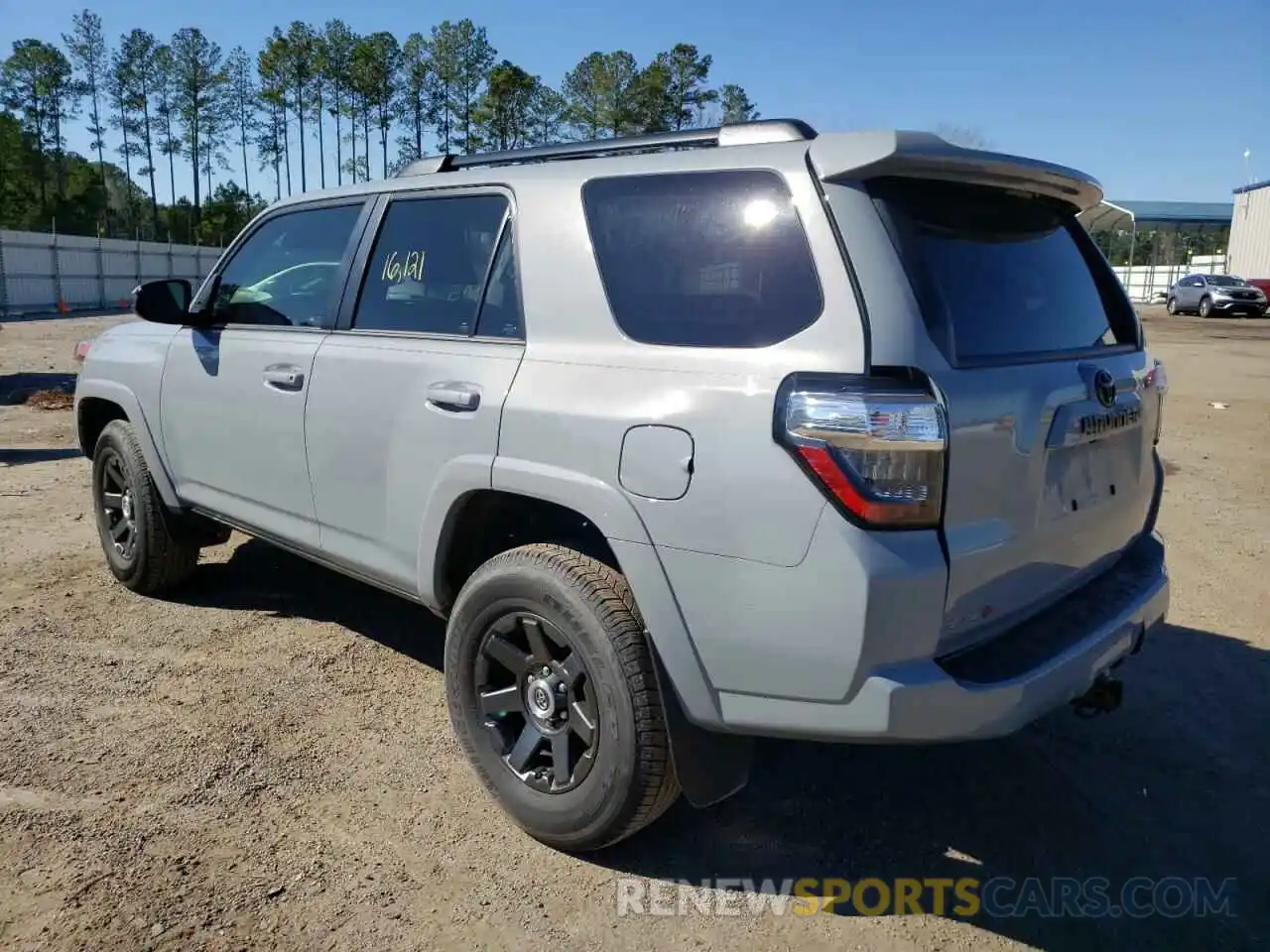 3 Photograph of a damaged car JTEBU5JR5M5868877 TOYOTA 4RUNNER 2021