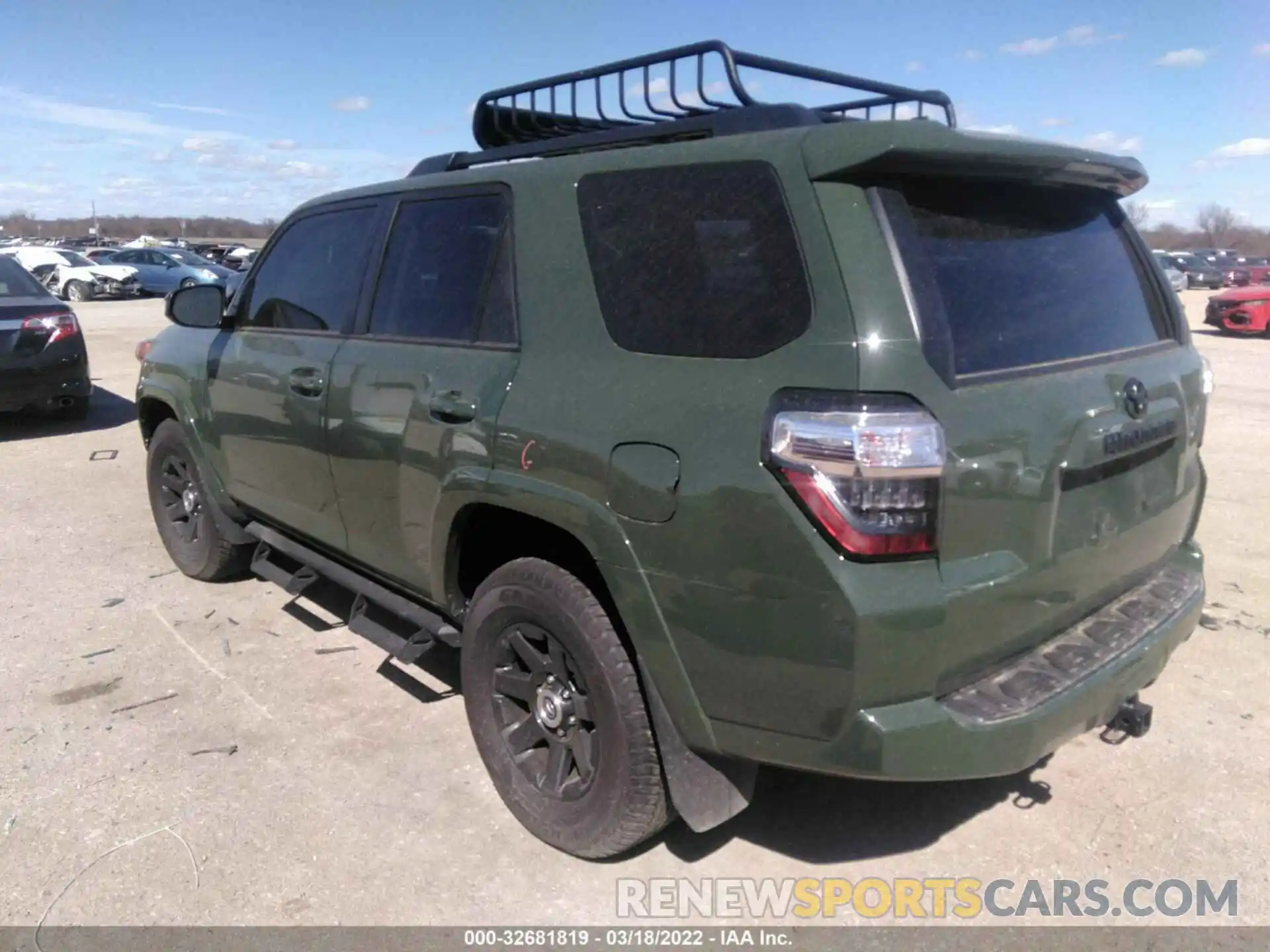 3 Photograph of a damaged car JTEBU5JR5M5927314 TOYOTA 4RUNNER 2021