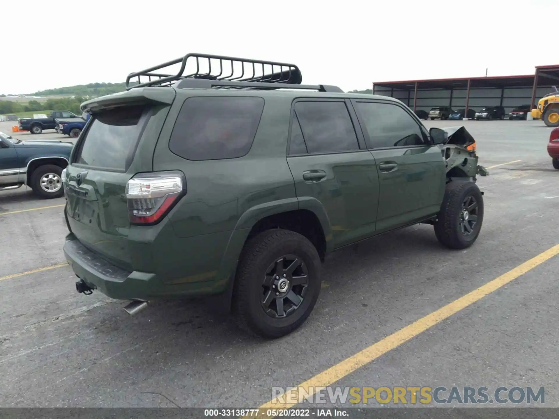 4 Photograph of a damaged car JTEBU5JR6M5899331 TOYOTA 4RUNNER 2021