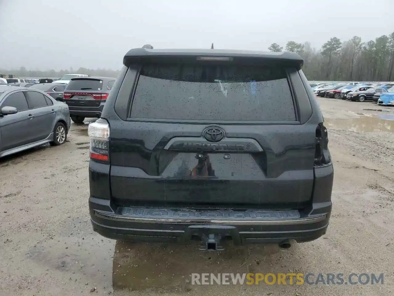 6 Photograph of a damaged car JTECU5JR0M5238978 TOYOTA 4RUNNER 2021