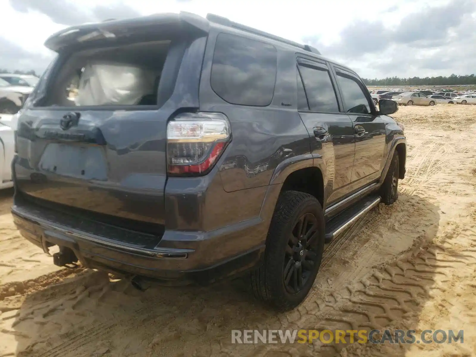 4 Photograph of a damaged car JTECU5JR2M5230896 TOYOTA 4RUNNER 2021