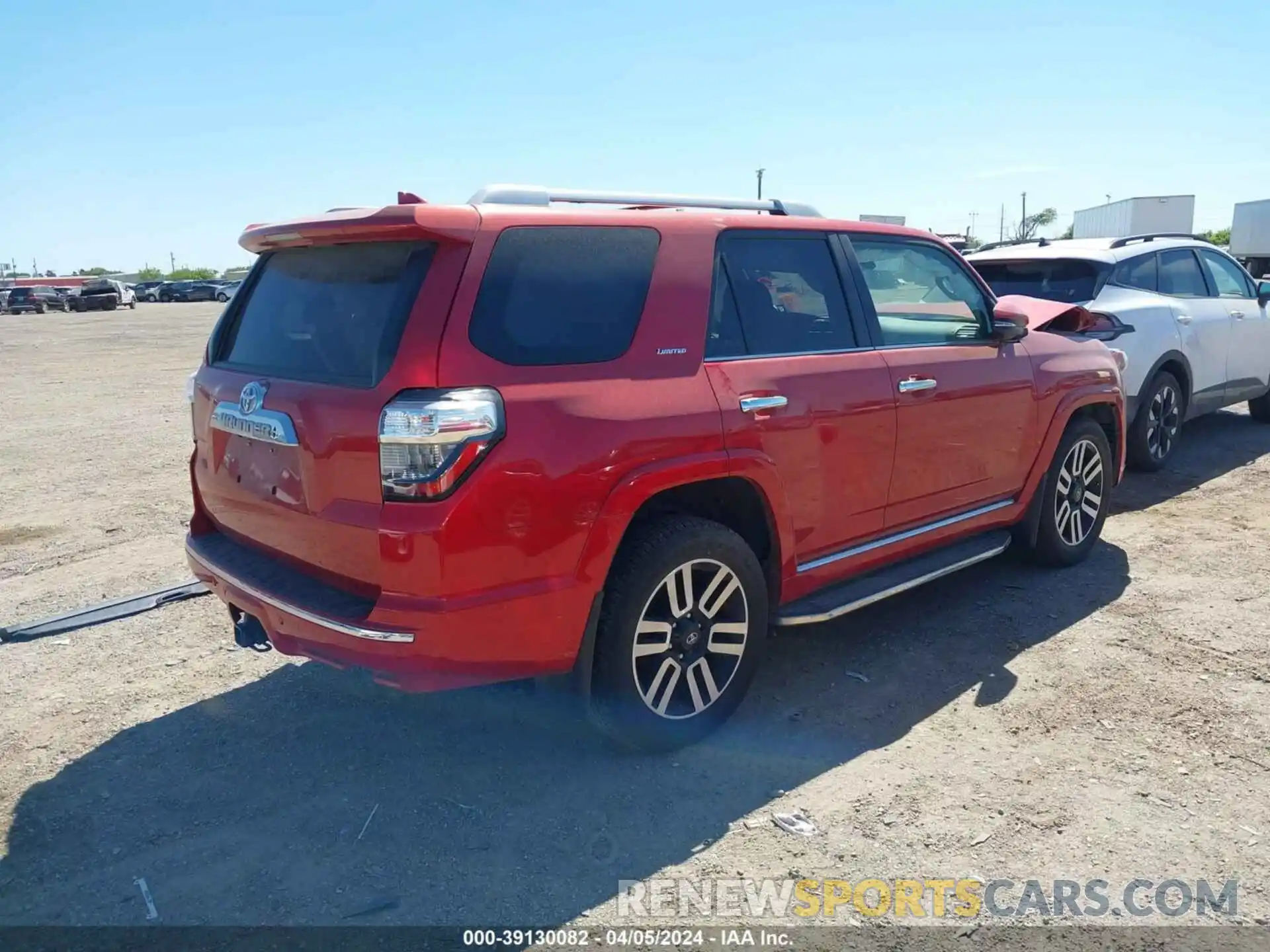 4 Photograph of a damaged car JTEDU5JR2M5231115 TOYOTA 4RUNNER 2021