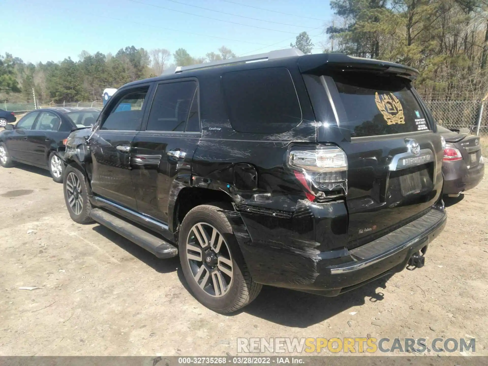 3 Photograph of a damaged car JTEDU5JR2M5235455 TOYOTA 4RUNNER 2021