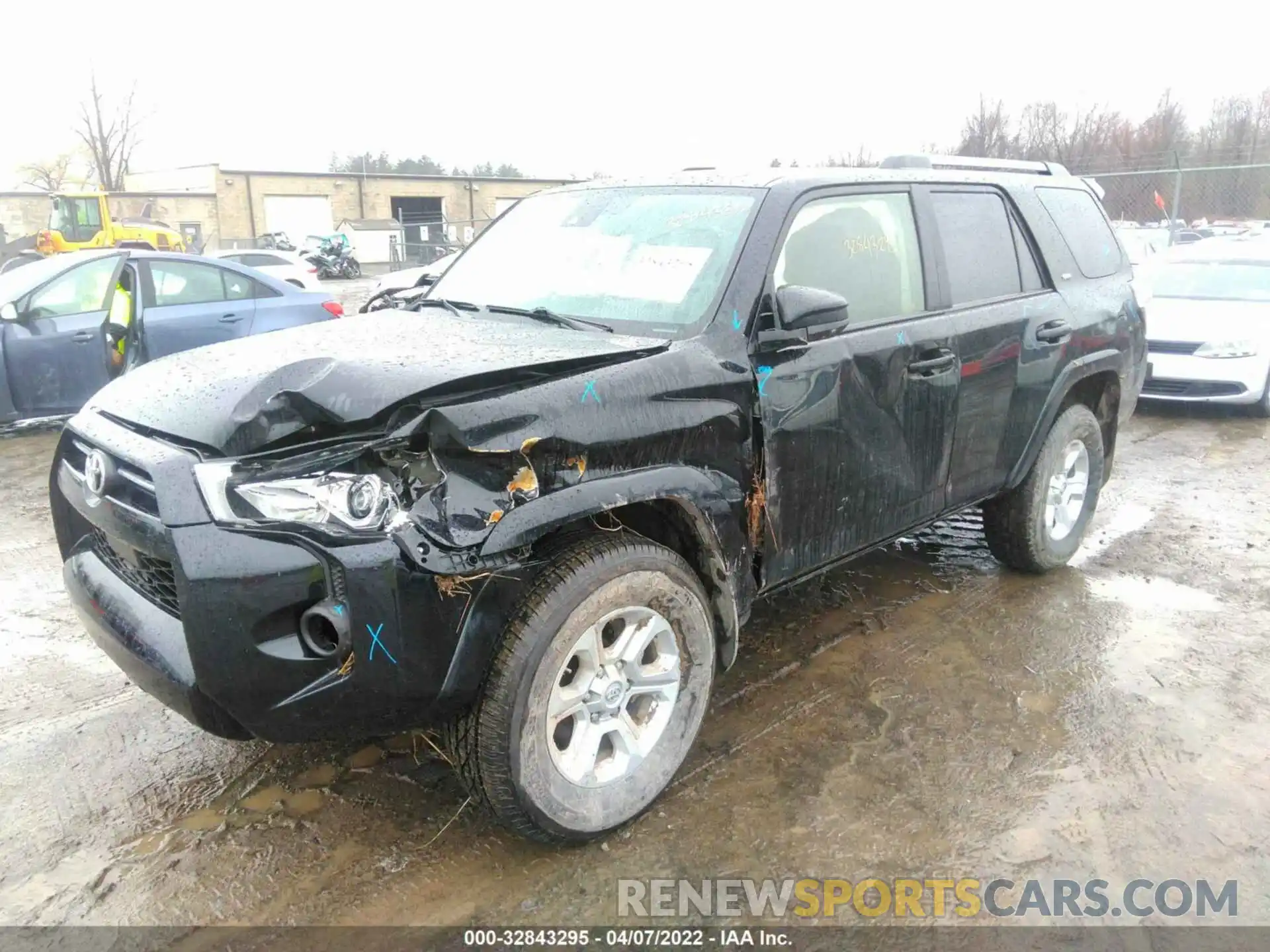 2 Photograph of a damaged car JTEEU5JR0M5231487 TOYOTA 4RUNNER 2021