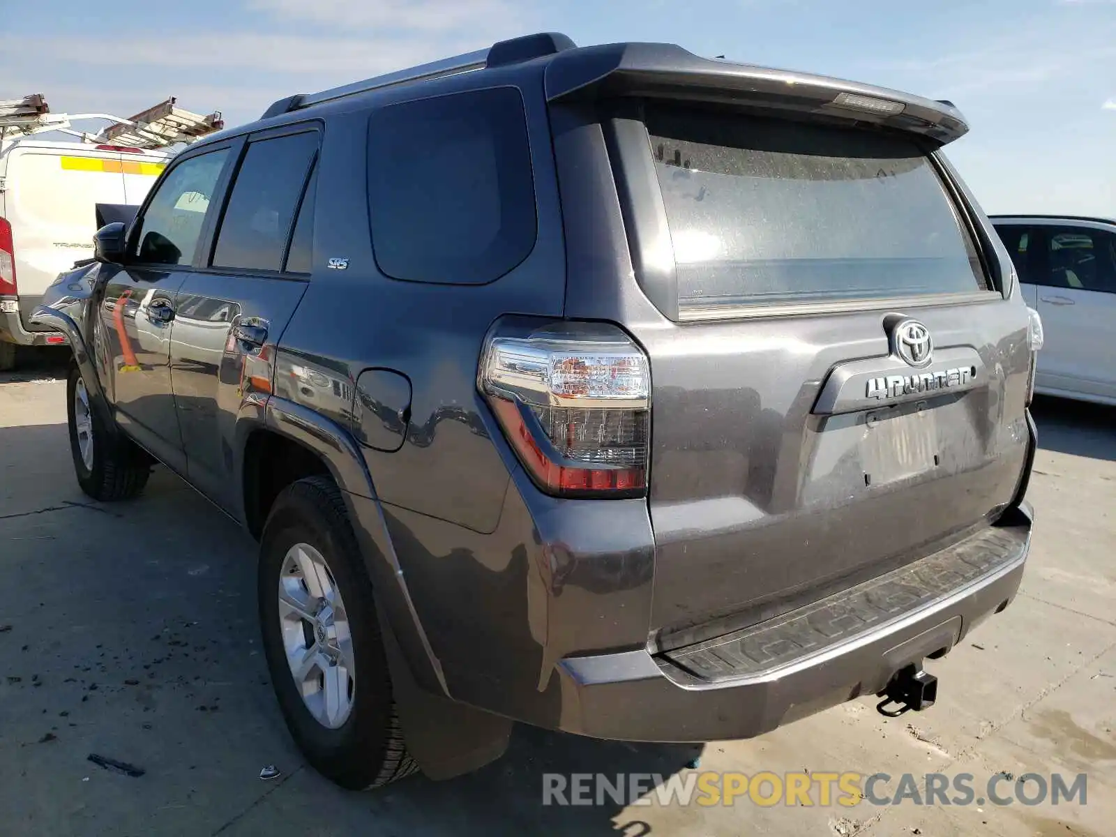 3 Photograph of a damaged car JTEEU5JR0M5234633 TOYOTA 4RUNNER 2021