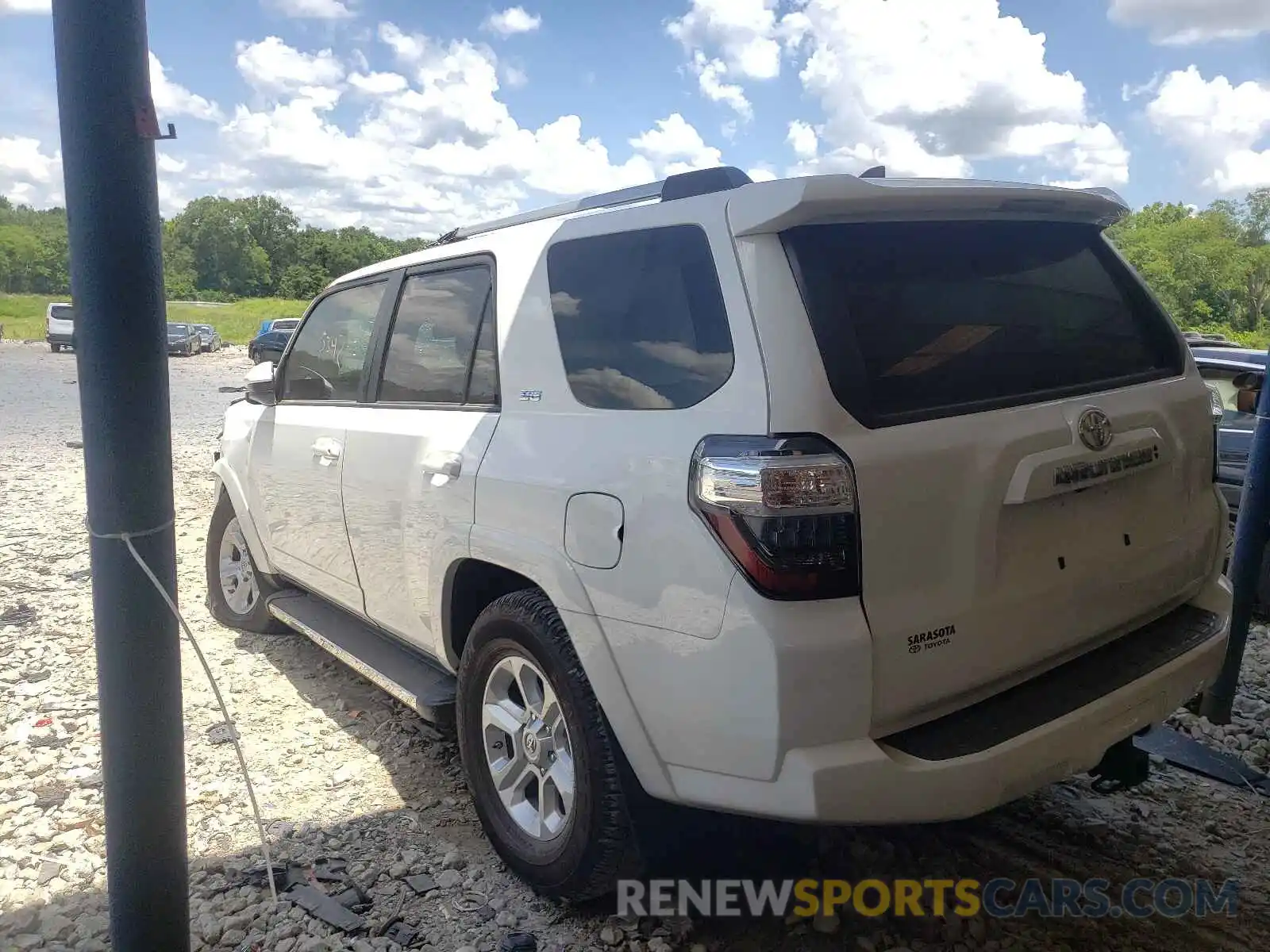 3 Photograph of a damaged car JTEEU5JR0M5240819 TOYOTA 4RUNNER 2021