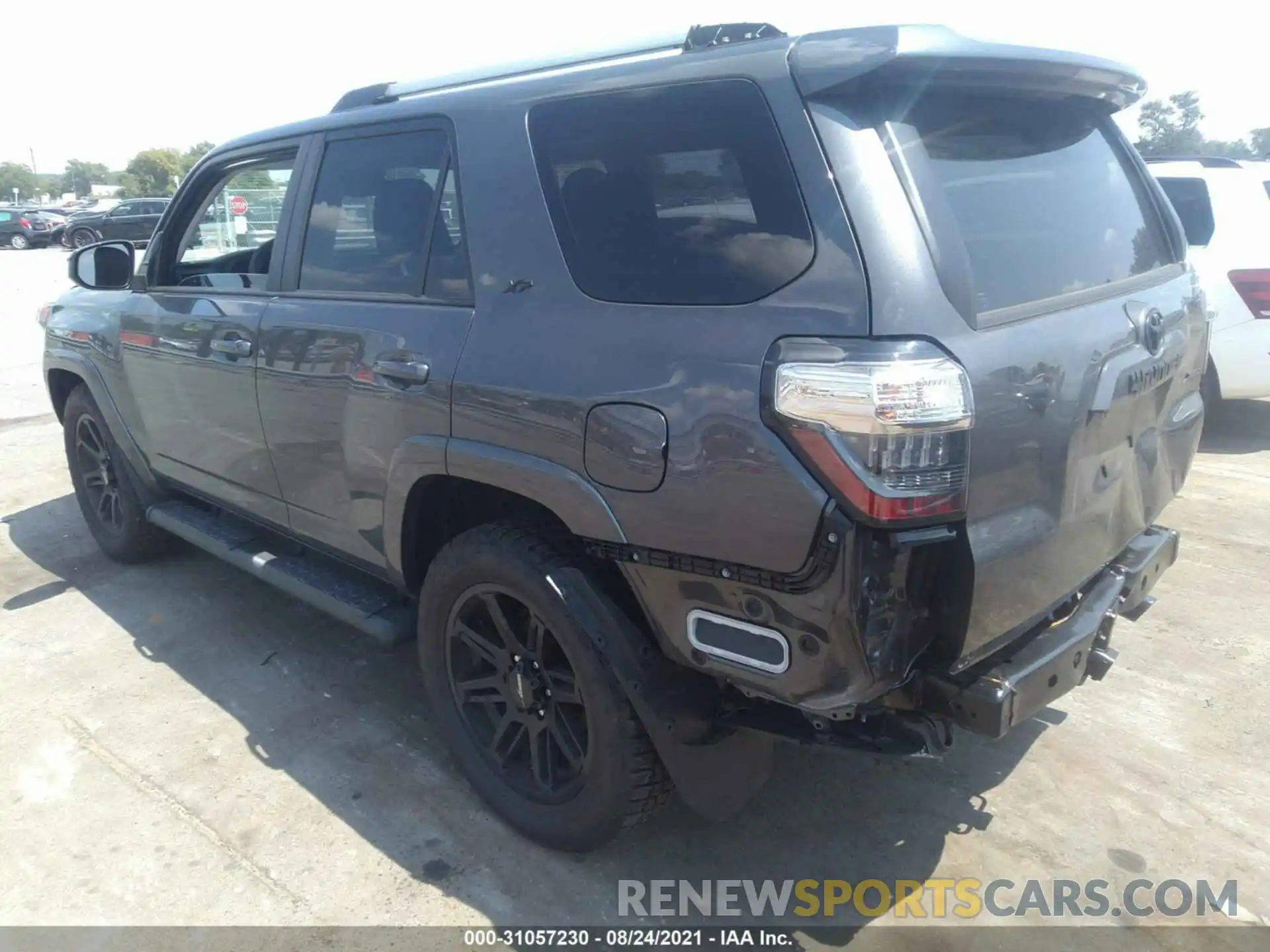 3 Photograph of a damaged car JTEEU5JR0M5241131 TOYOTA 4RUNNER 2021