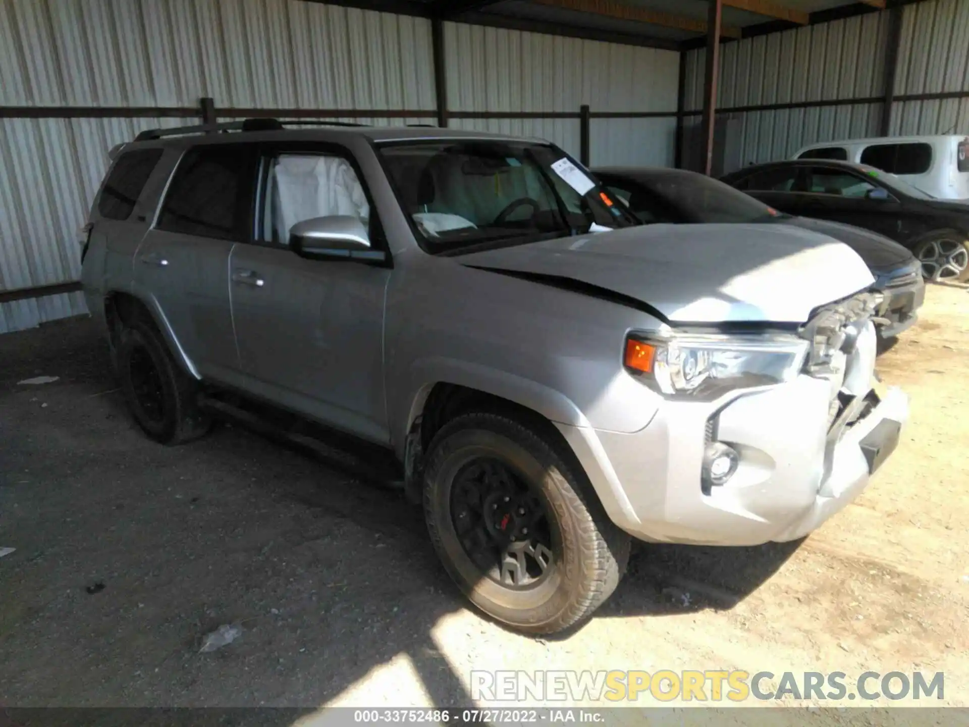 1 Photograph of a damaged car JTEEU5JR0M5249150 TOYOTA 4RUNNER 2021