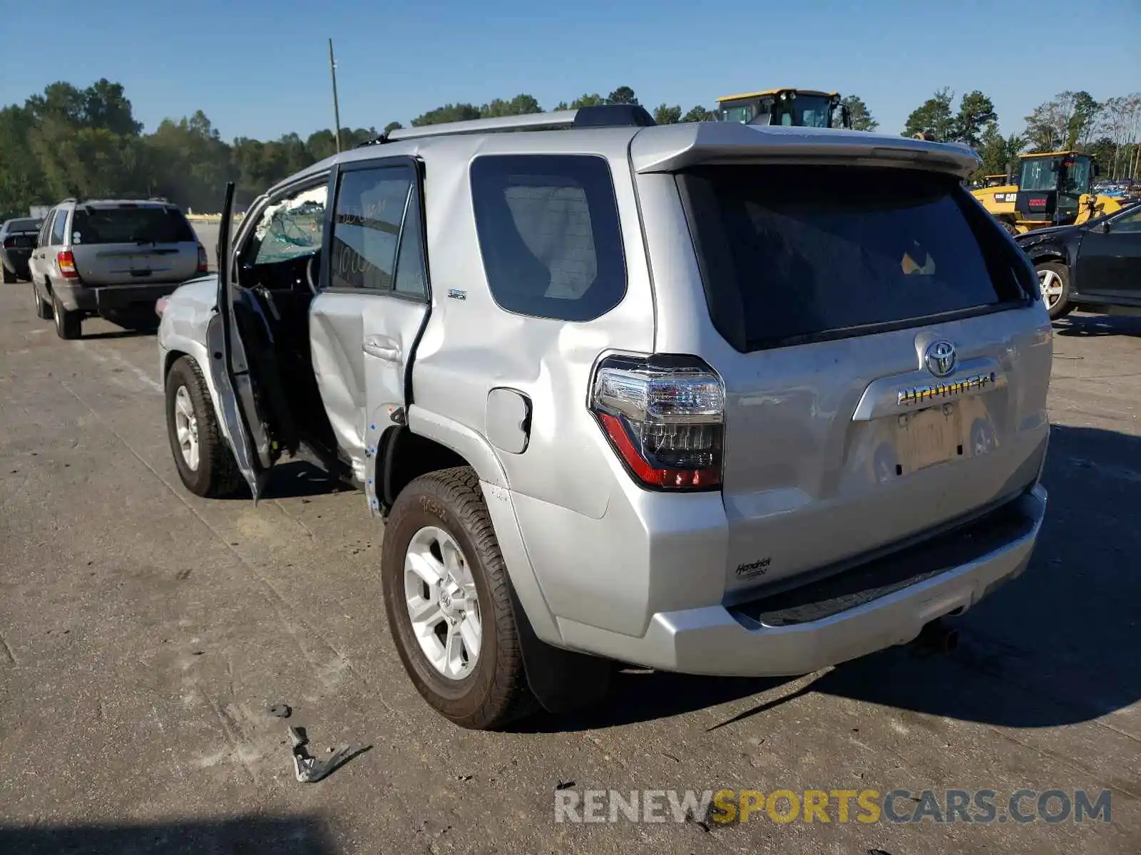 3 Photograph of a damaged car JTEEU5JR1M5231191 TOYOTA 4RUNNER 2021