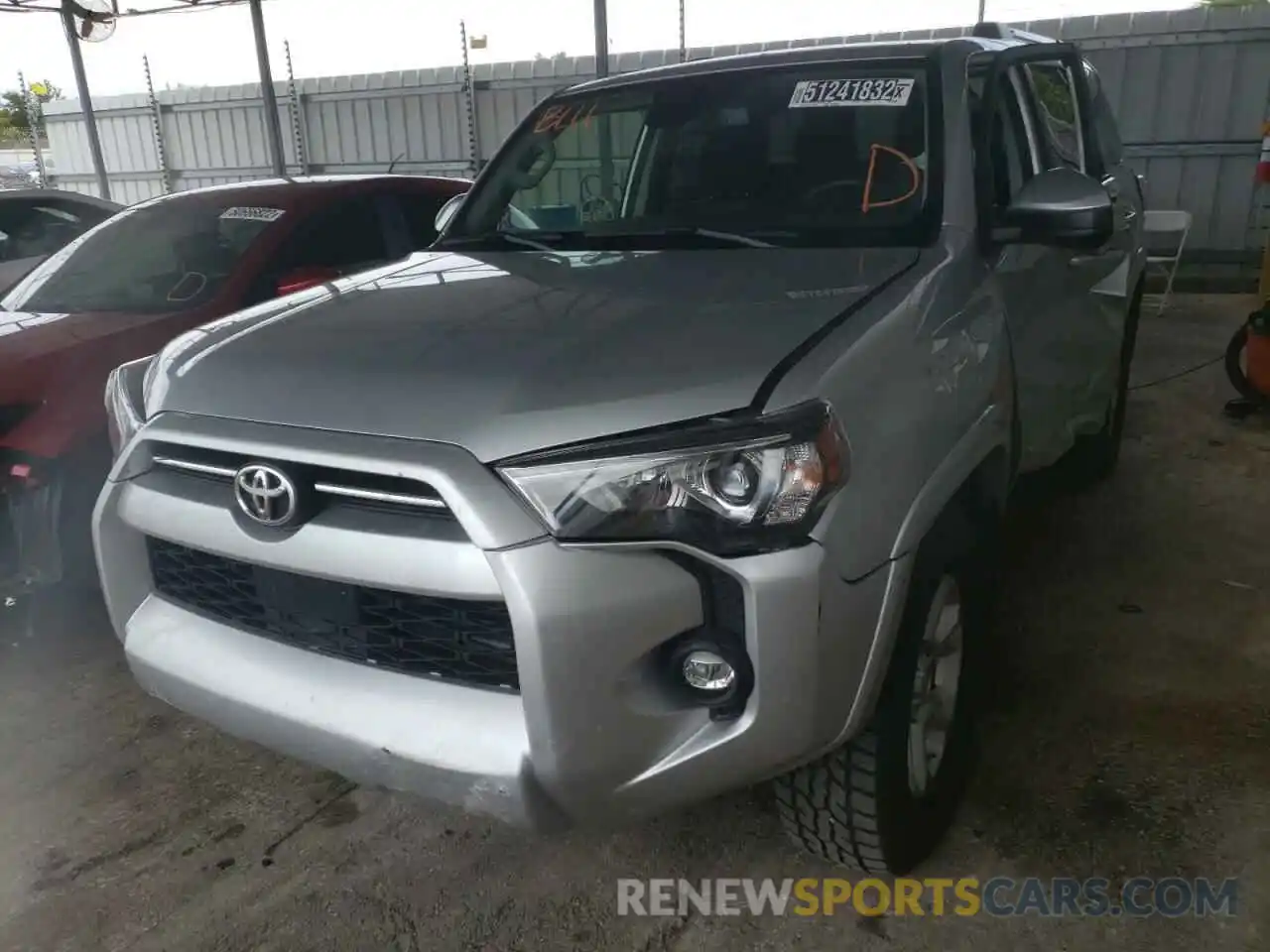 2 Photograph of a damaged car JTEEU5JR1M5232468 TOYOTA 4RUNNER 2021