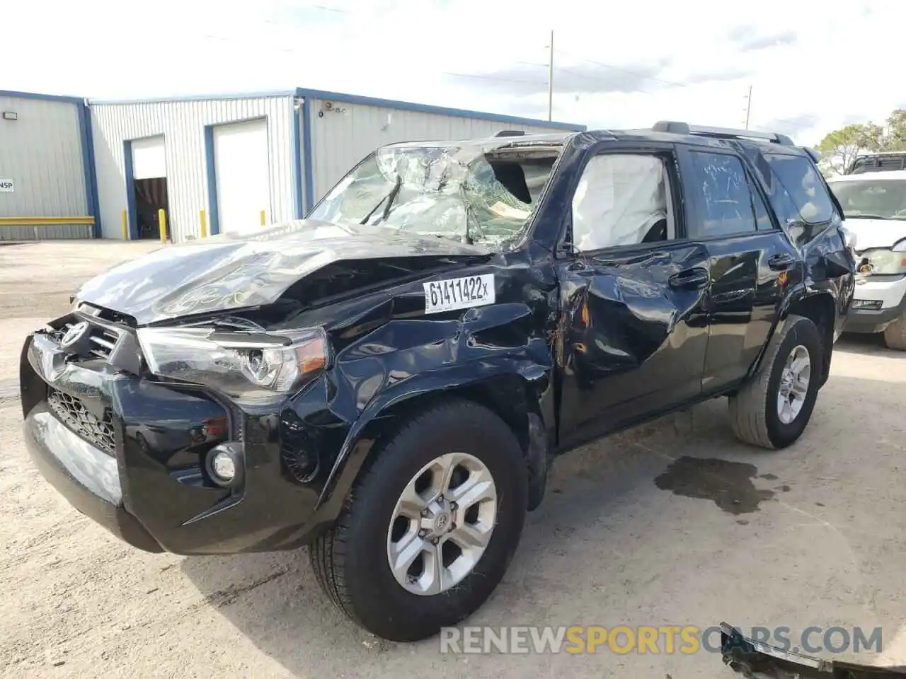 2 Photograph of a damaged car JTEEU5JR1M5237167 TOYOTA 4RUNNER 2021