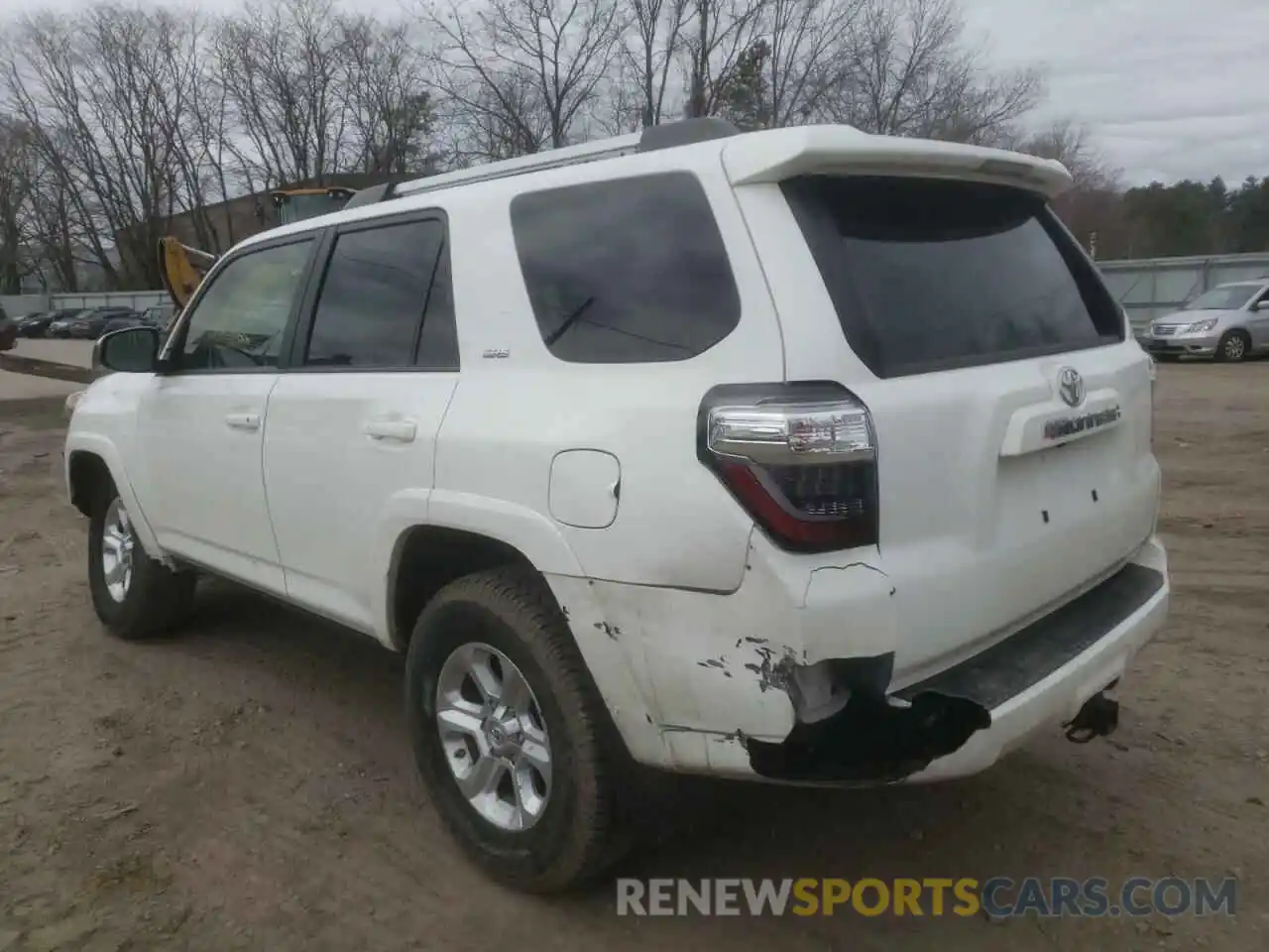 3 Photograph of a damaged car JTEEU5JR1M5238903 TOYOTA 4RUNNER 2021