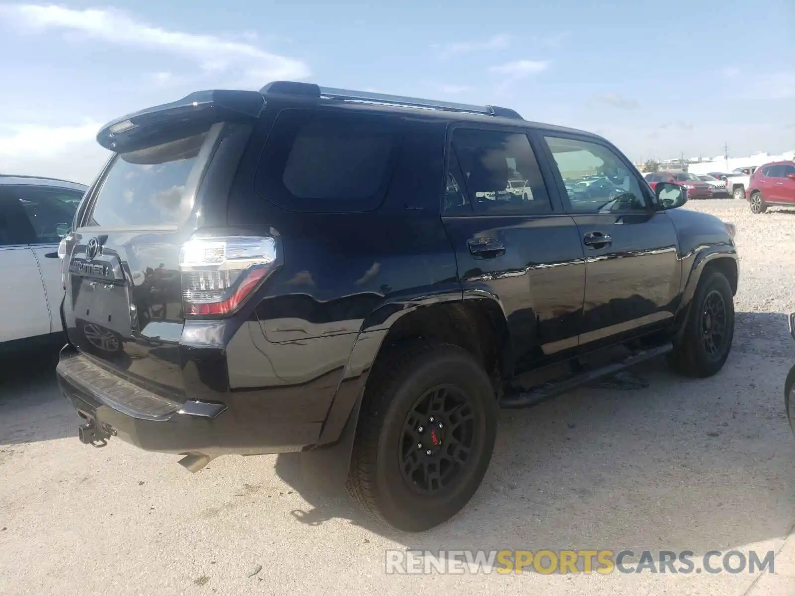 4 Photograph of a damaged car JTEEU5JR1M5239145 TOYOTA 4RUNNER 2021