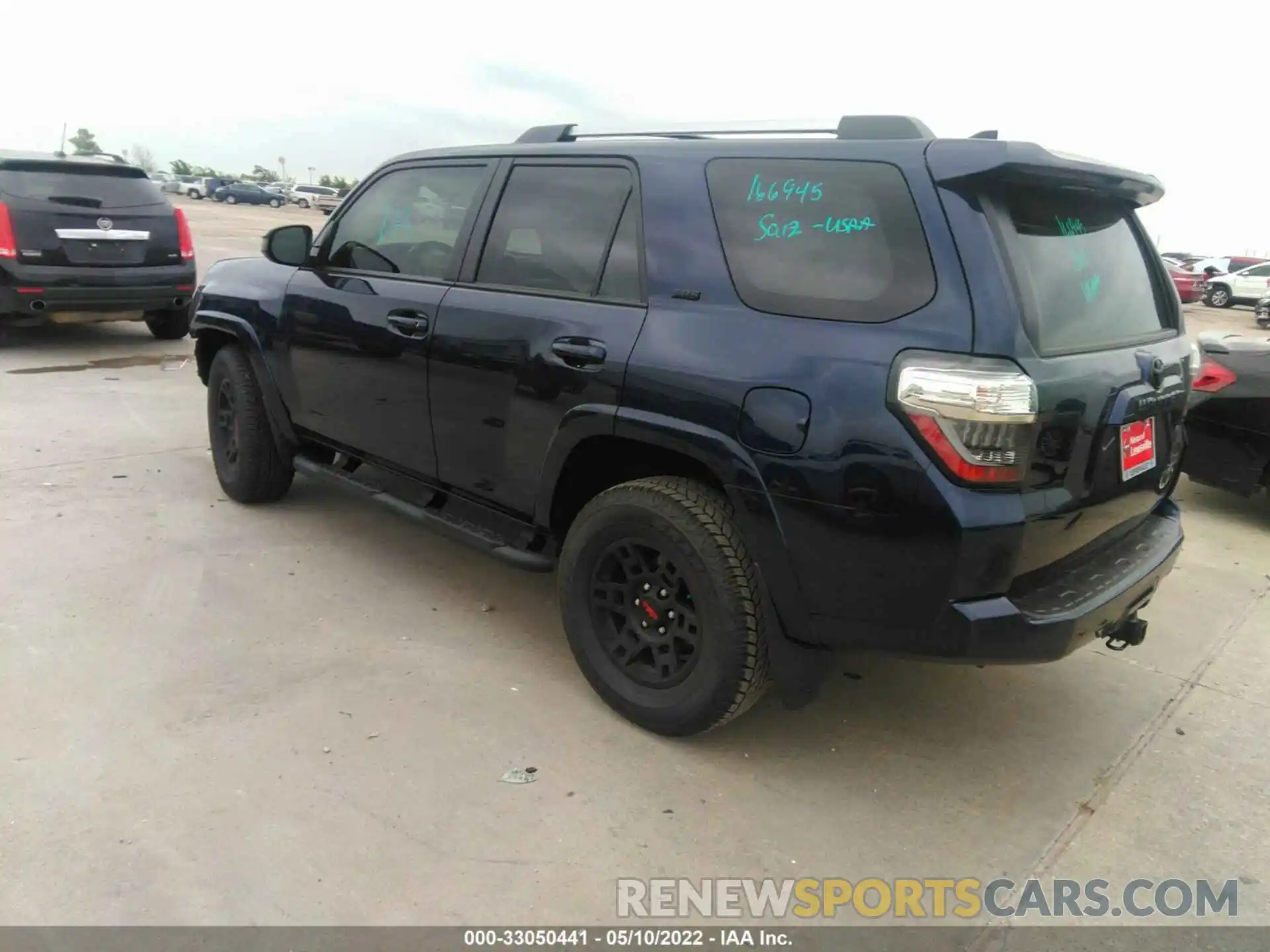 3 Photograph of a damaged car JTEEU5JR1M5239419 TOYOTA 4RUNNER 2021