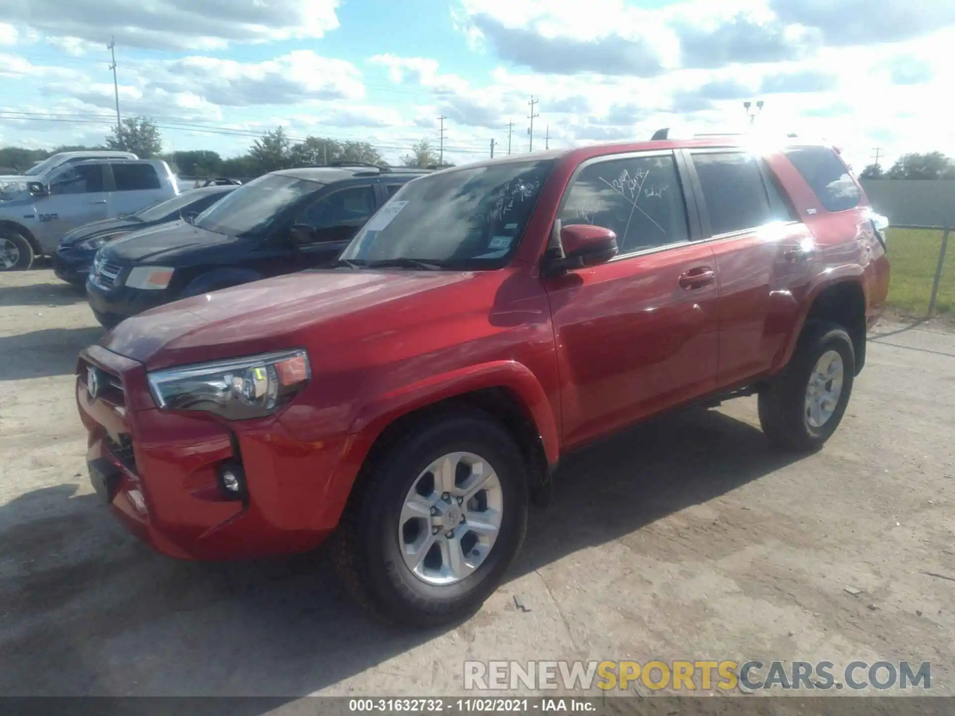 2 Photograph of a damaged car JTEEU5JR1M5244264 TOYOTA 4RUNNER 2021