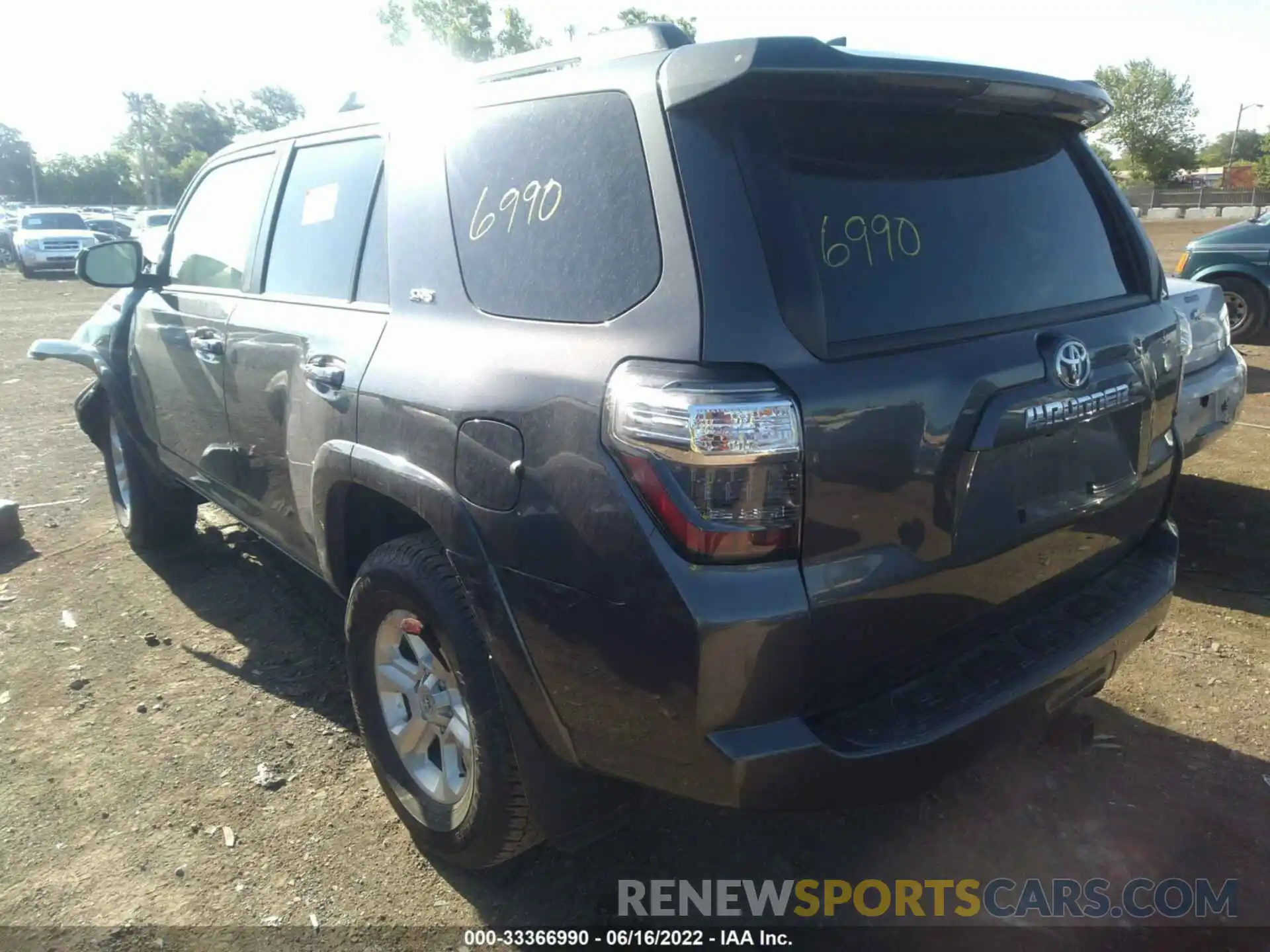 3 Photograph of a damaged car JTEEU5JR1M5245401 TOYOTA 4RUNNER 2021