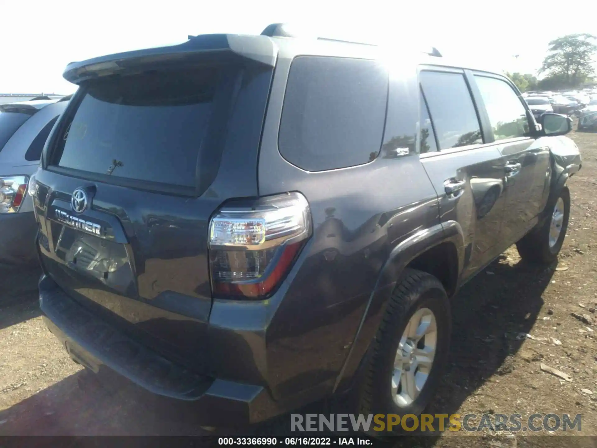 4 Фотография поврежденного автомобиля JTEEU5JR1M5245401 TOYOTA 4RUNNER 2021