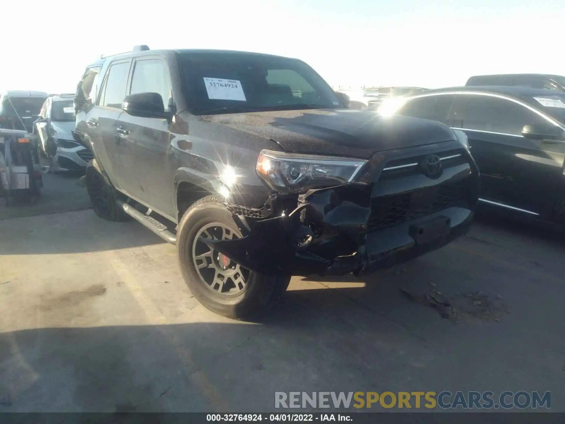 1 Photograph of a damaged car JTEEU5JR2M5228560 TOYOTA 4RUNNER 2021