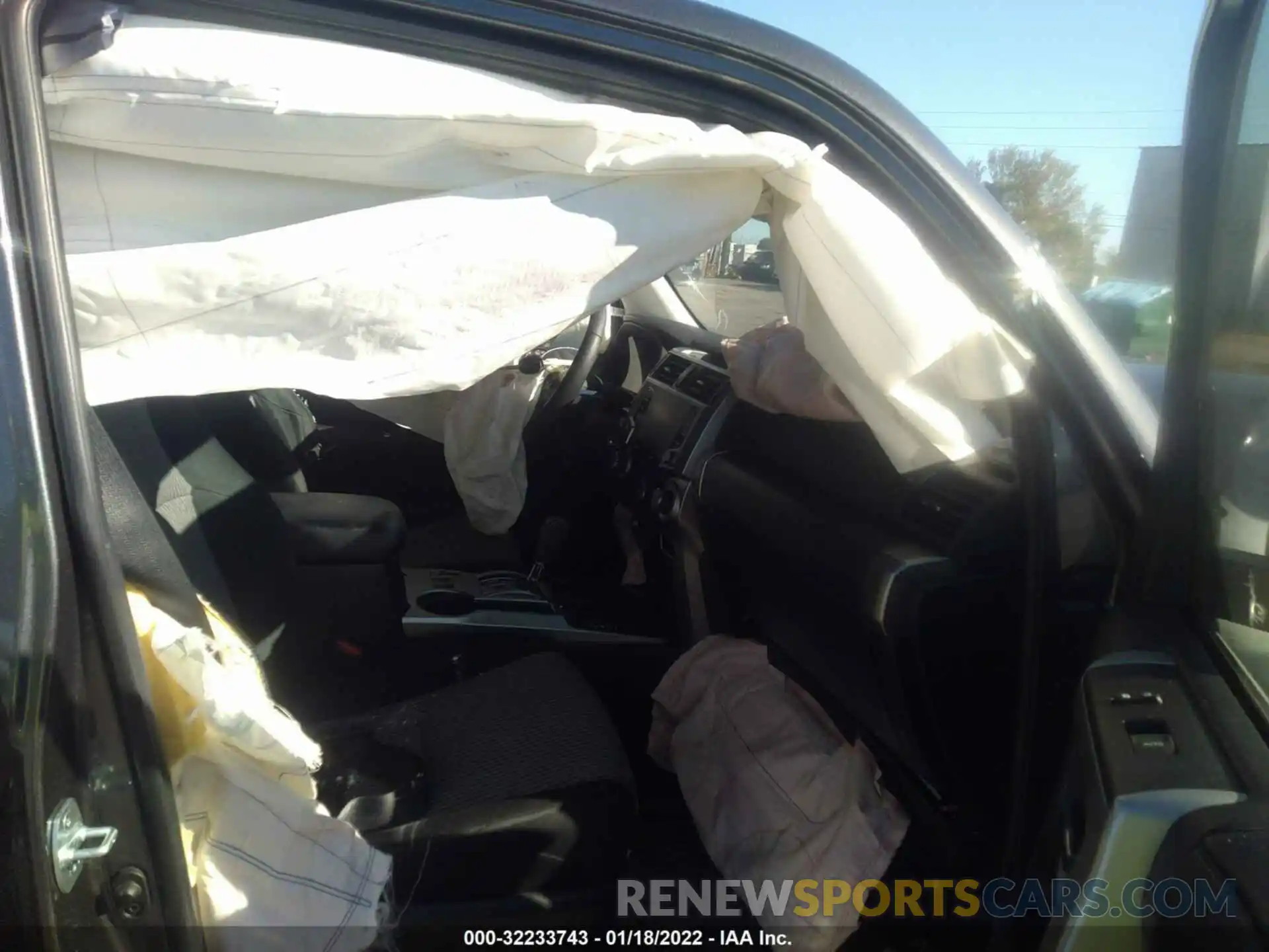 5 Photograph of a damaged car JTEEU5JR2M5232219 TOYOTA 4RUNNER 2021