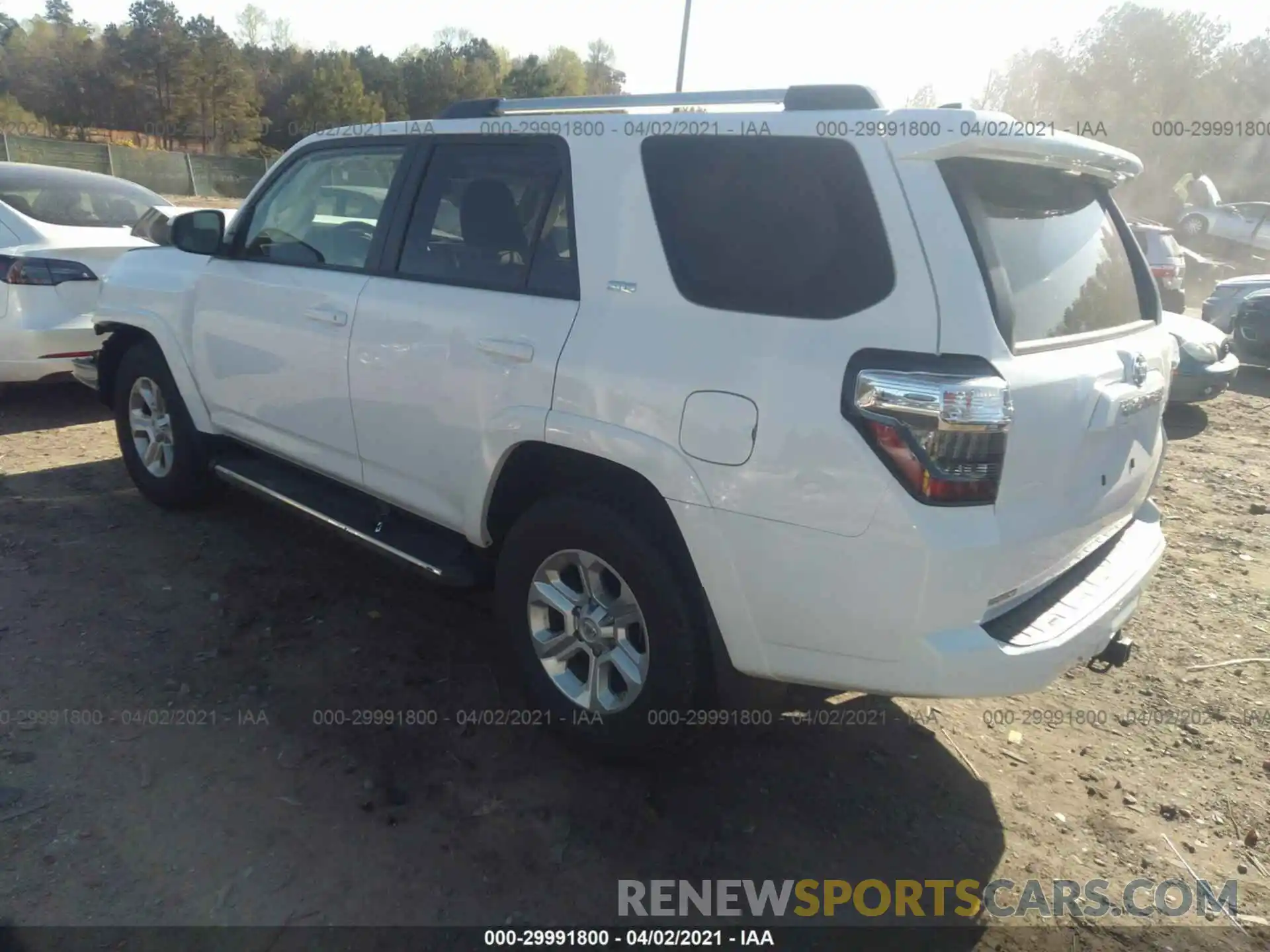 3 Photograph of a damaged car JTEEU5JR2M5234150 TOYOTA 4RUNNER 2021