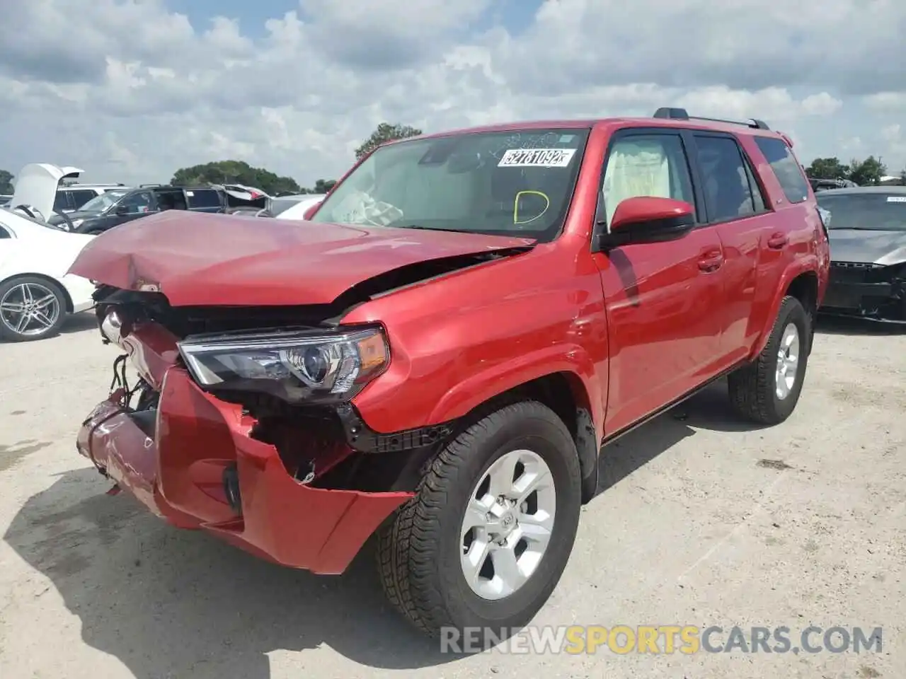 2 Photograph of a damaged car JTEEU5JR2M5238196 TOYOTA 4RUNNER 2021