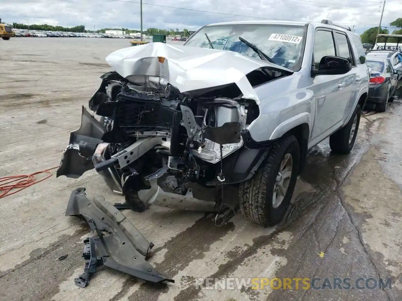 2 Photograph of a damaged car JTEEU5JR2M5239848 TOYOTA 4RUNNER 2021