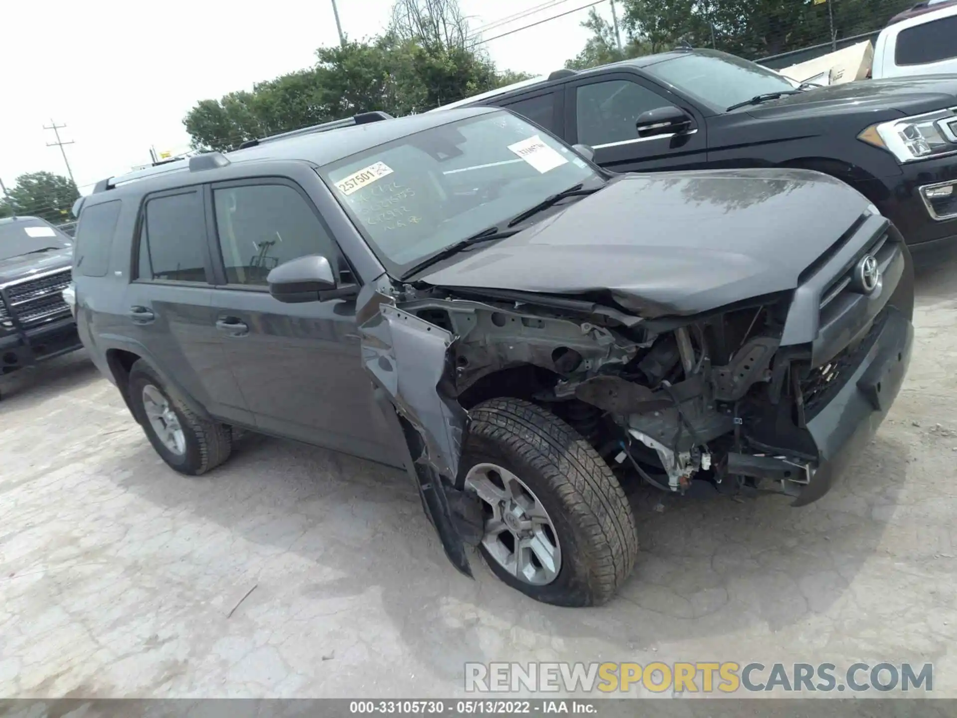 1 Photograph of a damaged car JTEEU5JR2M5242992 TOYOTA 4RUNNER 2021