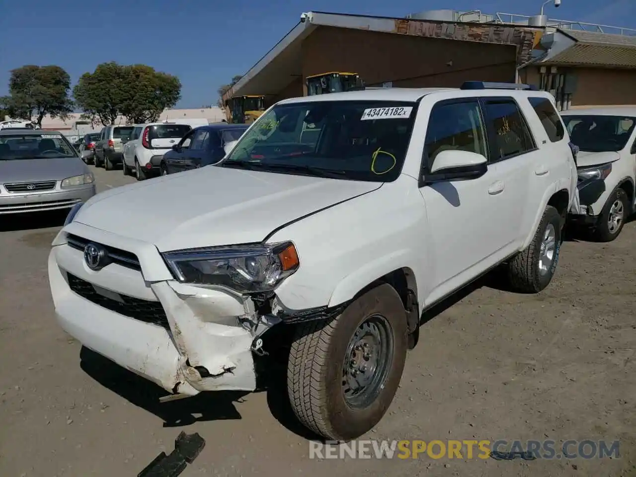 2 Photograph of a damaged car JTEEU5JR3M5233105 TOYOTA 4RUNNER 2021