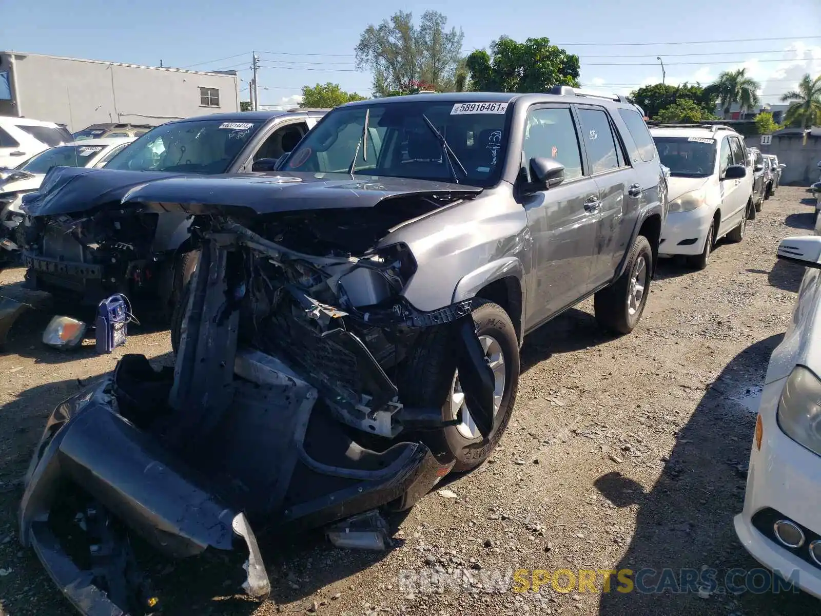 2 Photograph of a damaged car JTEEU5JR4M5230603 TOYOTA 4RUNNER 2021