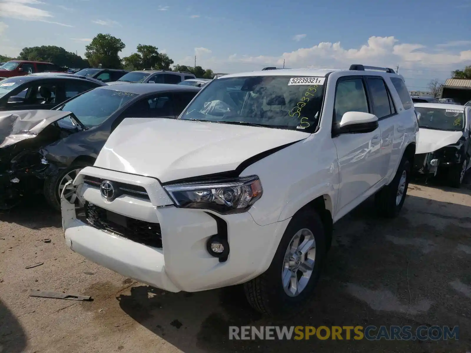 2 Photograph of a damaged car JTEEU5JR4M5243044 TOYOTA 4RUNNER 2021