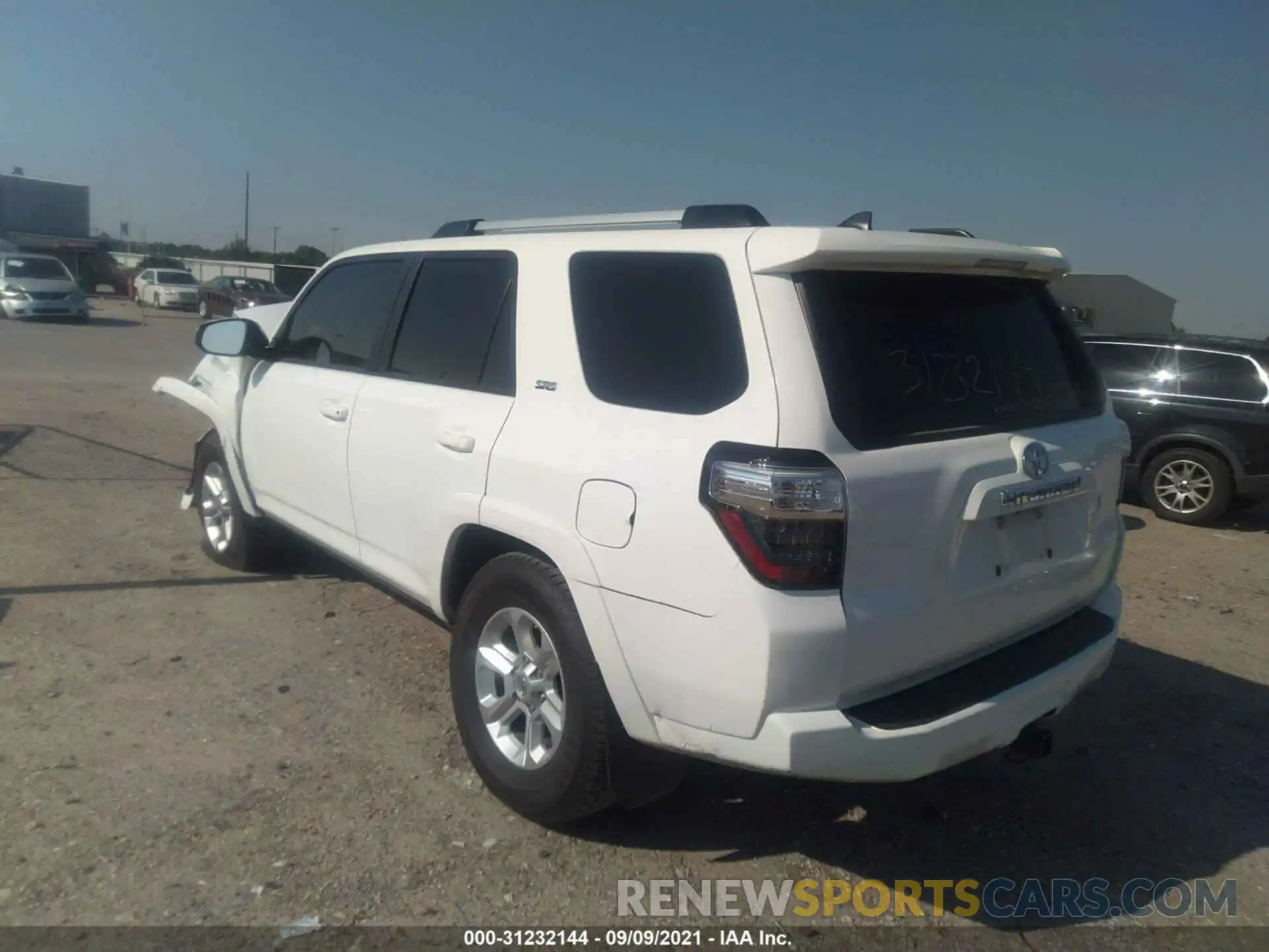 3 Фотография поврежденного автомобиля JTEEU5JR5M5228391 TOYOTA 4RUNNER 2021