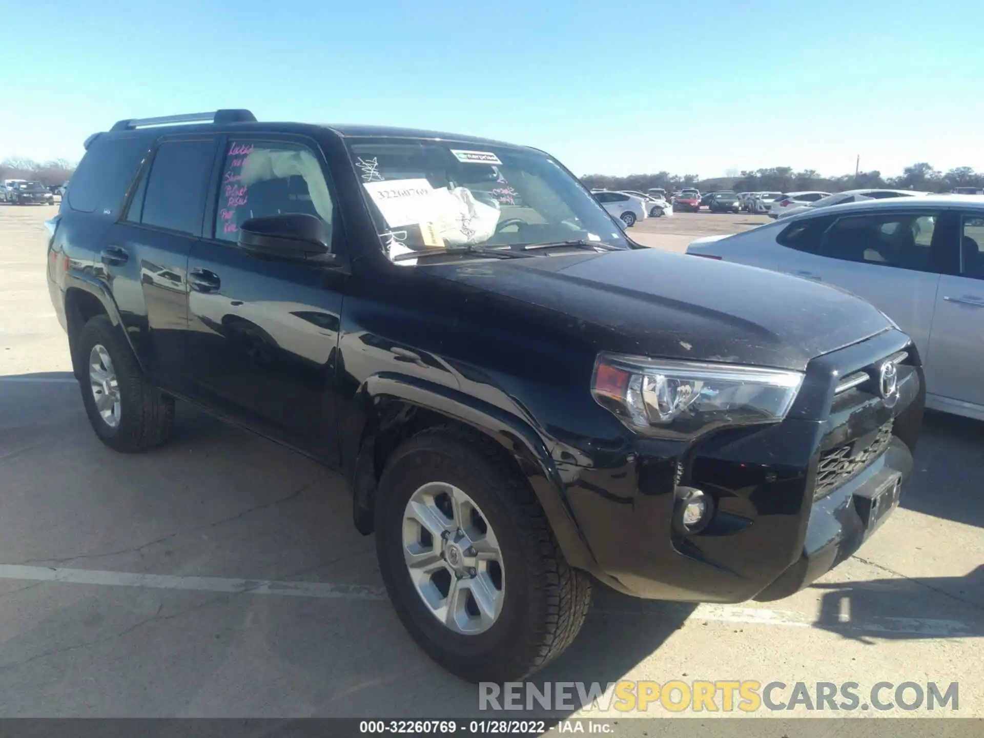 1 Photograph of a damaged car JTEEU5JR5M5228472 TOYOTA 4RUNNER 2021