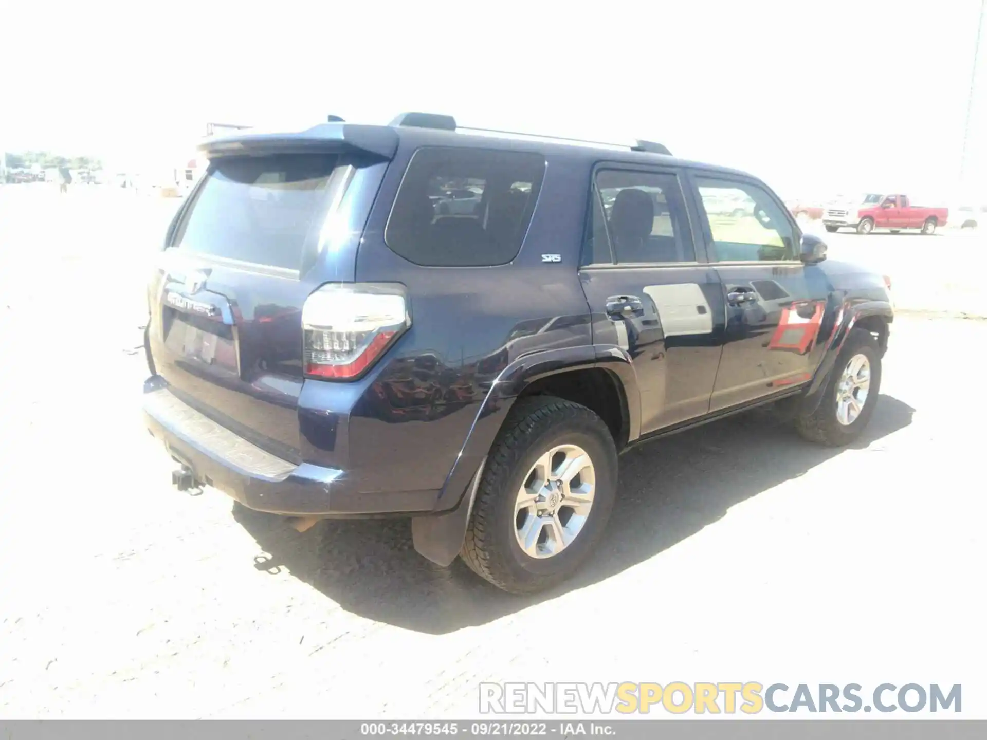 4 Фотография поврежденного автомобиля JTEEU5JR5M5233428 TOYOTA 4RUNNER 2021