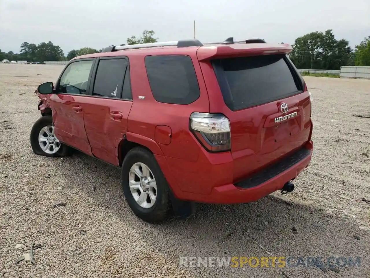 3 Photograph of a damaged car JTEEU5JR5M5240072 TOYOTA 4RUNNER 2021