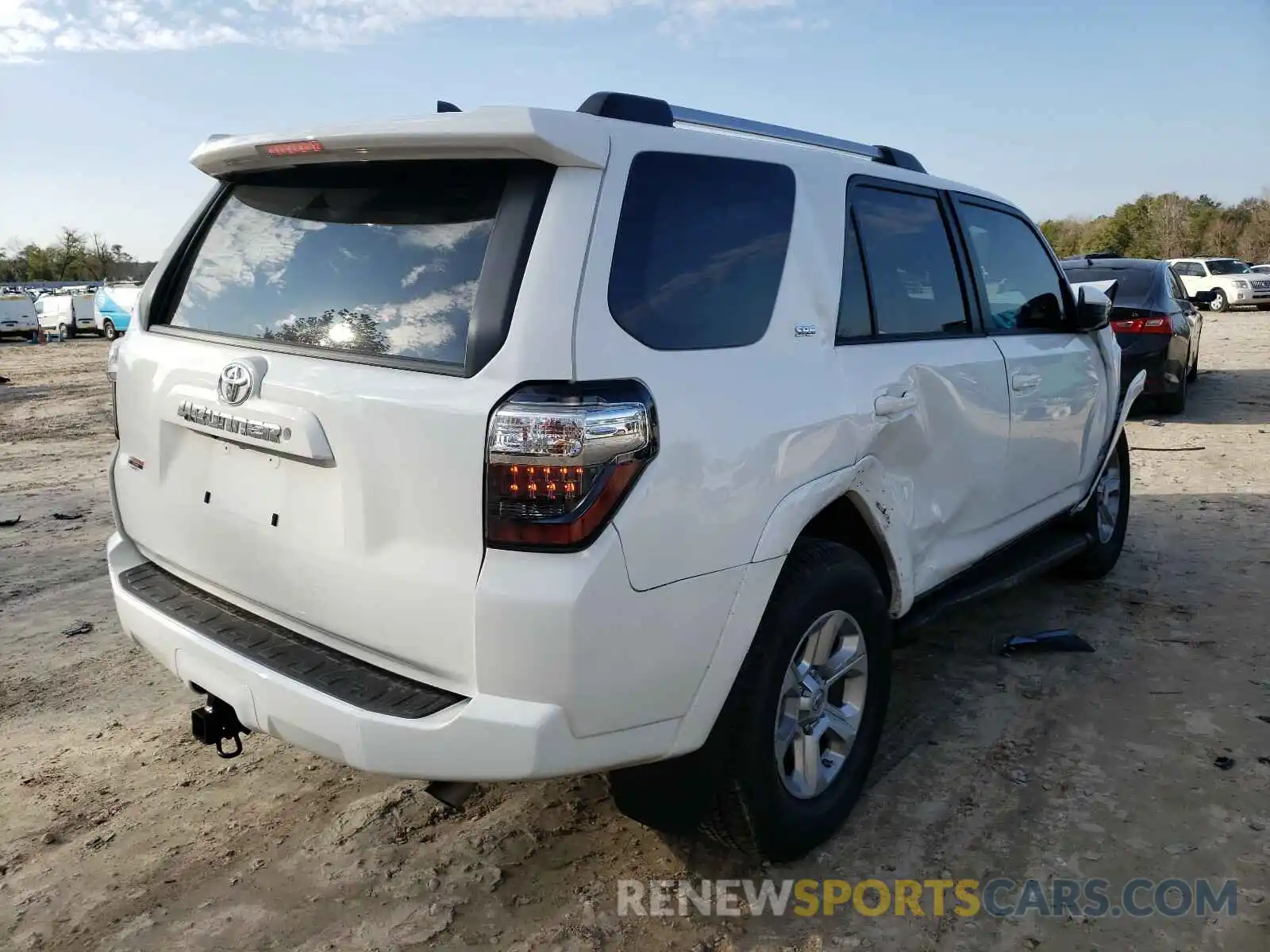 4 Photograph of a damaged car JTEEU5JR6M5233860 TOYOTA 4RUNNER 2021