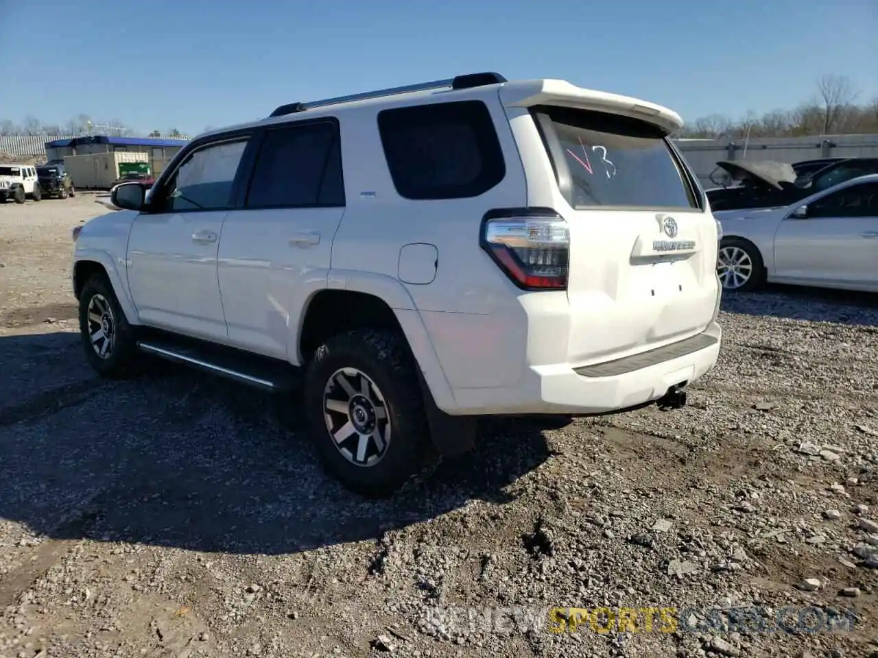 3 Photograph of a damaged car JTEEU5JR6M5237049 TOYOTA 4RUNNER 2021