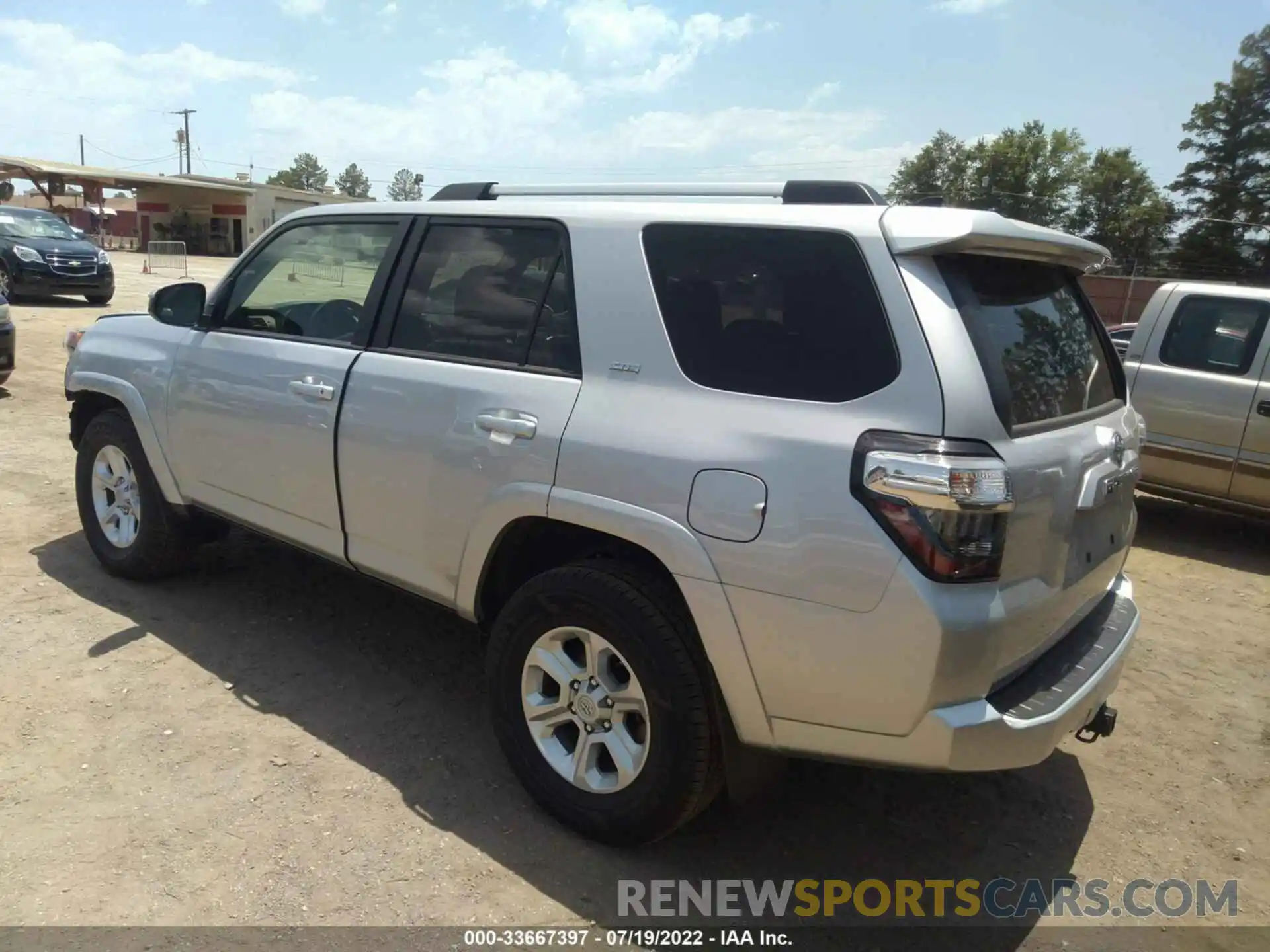 3 Photograph of a damaged car JTEEU5JR6M5238718 TOYOTA 4RUNNER 2021