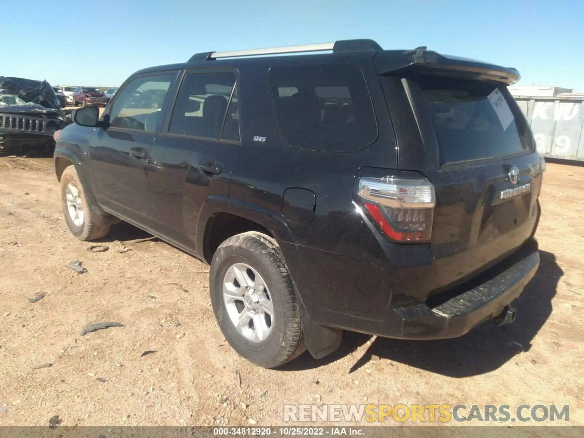 3 Photograph of a damaged car JTEEU5JR6M5239464 TOYOTA 4RUNNER 2021