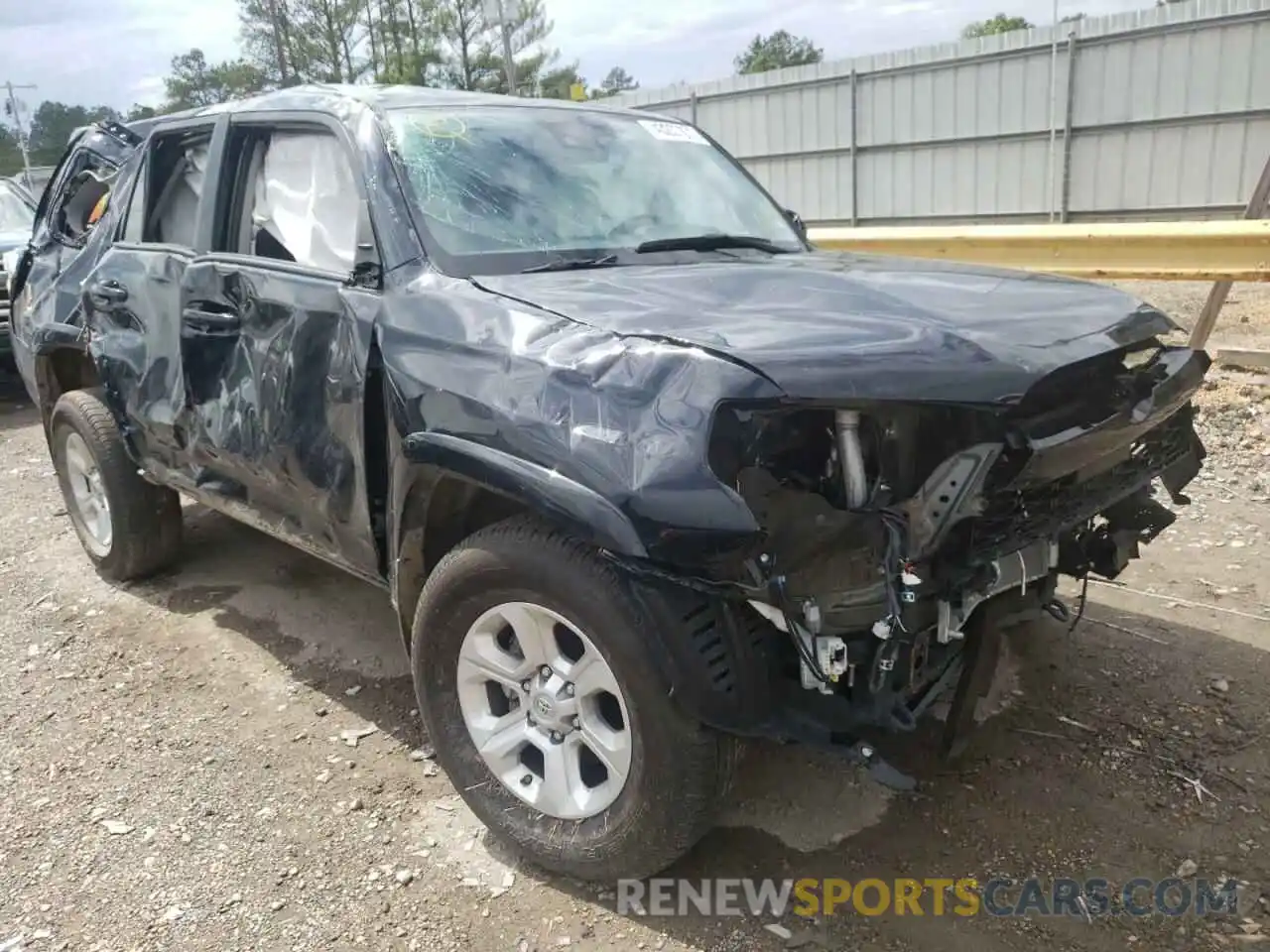 1 Photograph of a damaged car JTEEU5JR6M5242428 TOYOTA 4RUNNER 2021