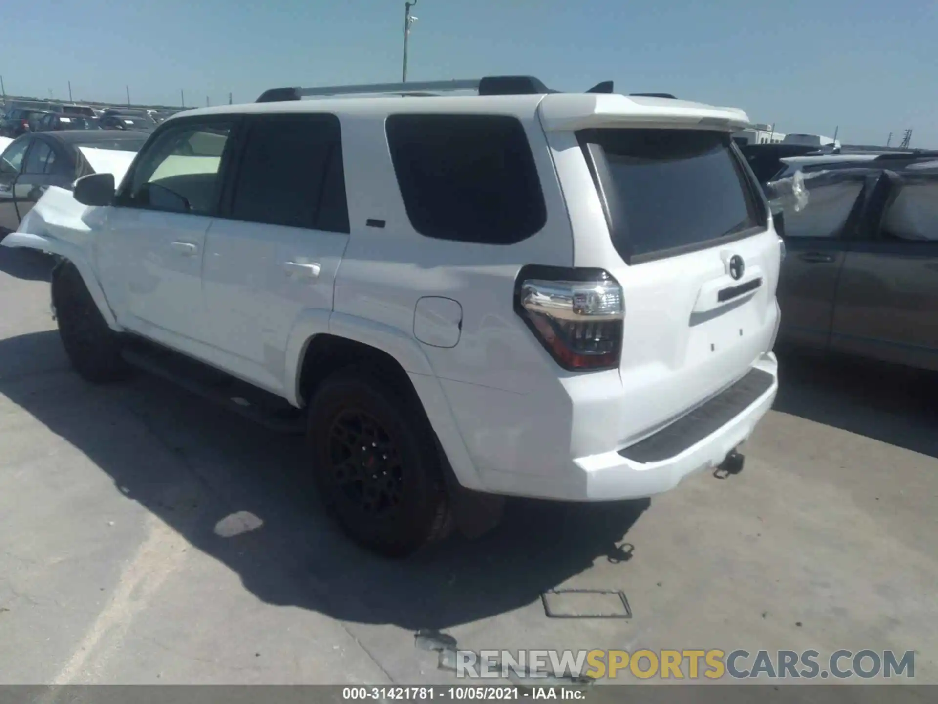 3 Фотография поврежденного автомобиля JTEEU5JR6M5246964 TOYOTA 4RUNNER 2021