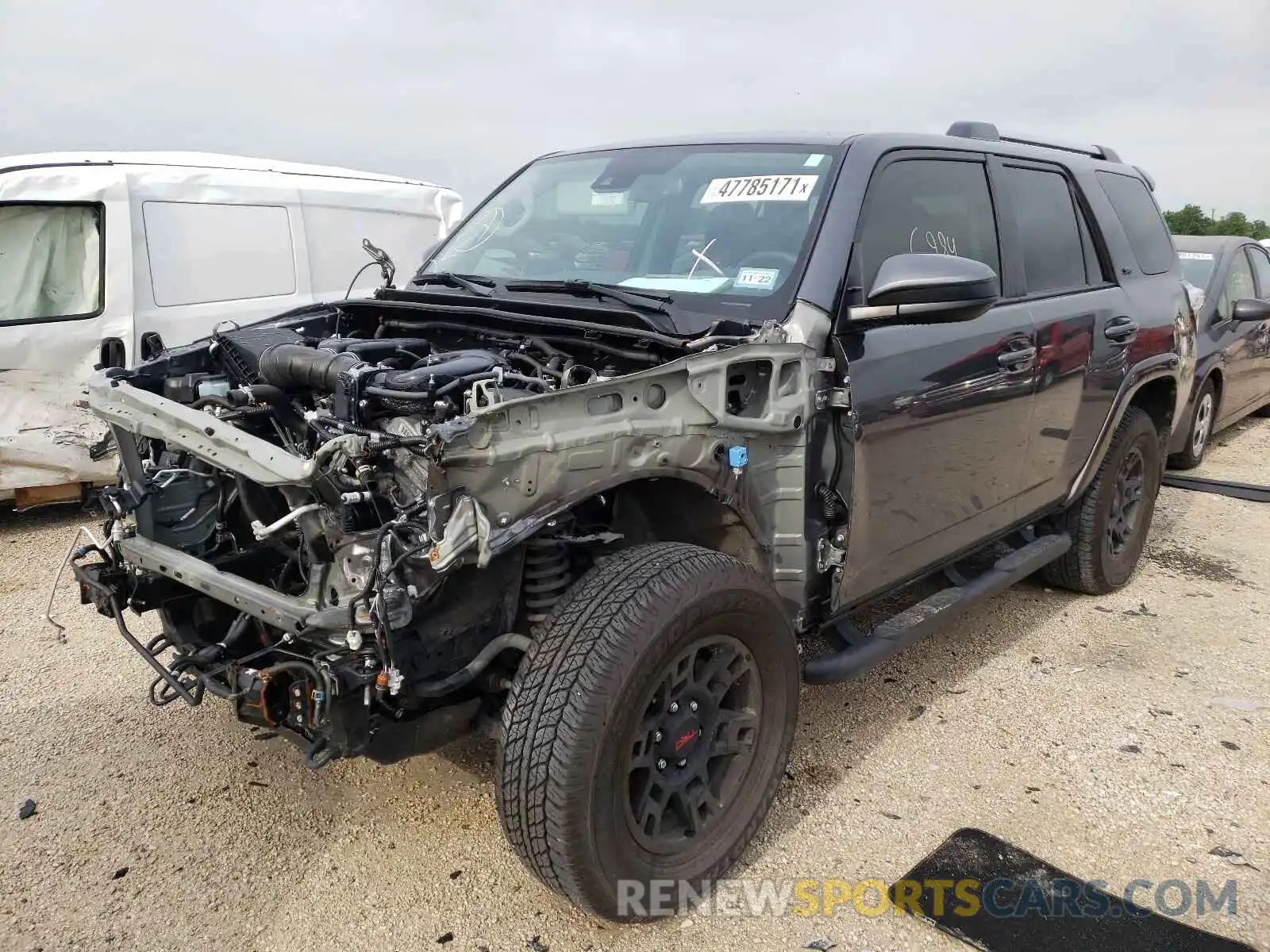 2 Photograph of a damaged car JTEEU5JR7M5230739 TOYOTA 4RUNNER 2021