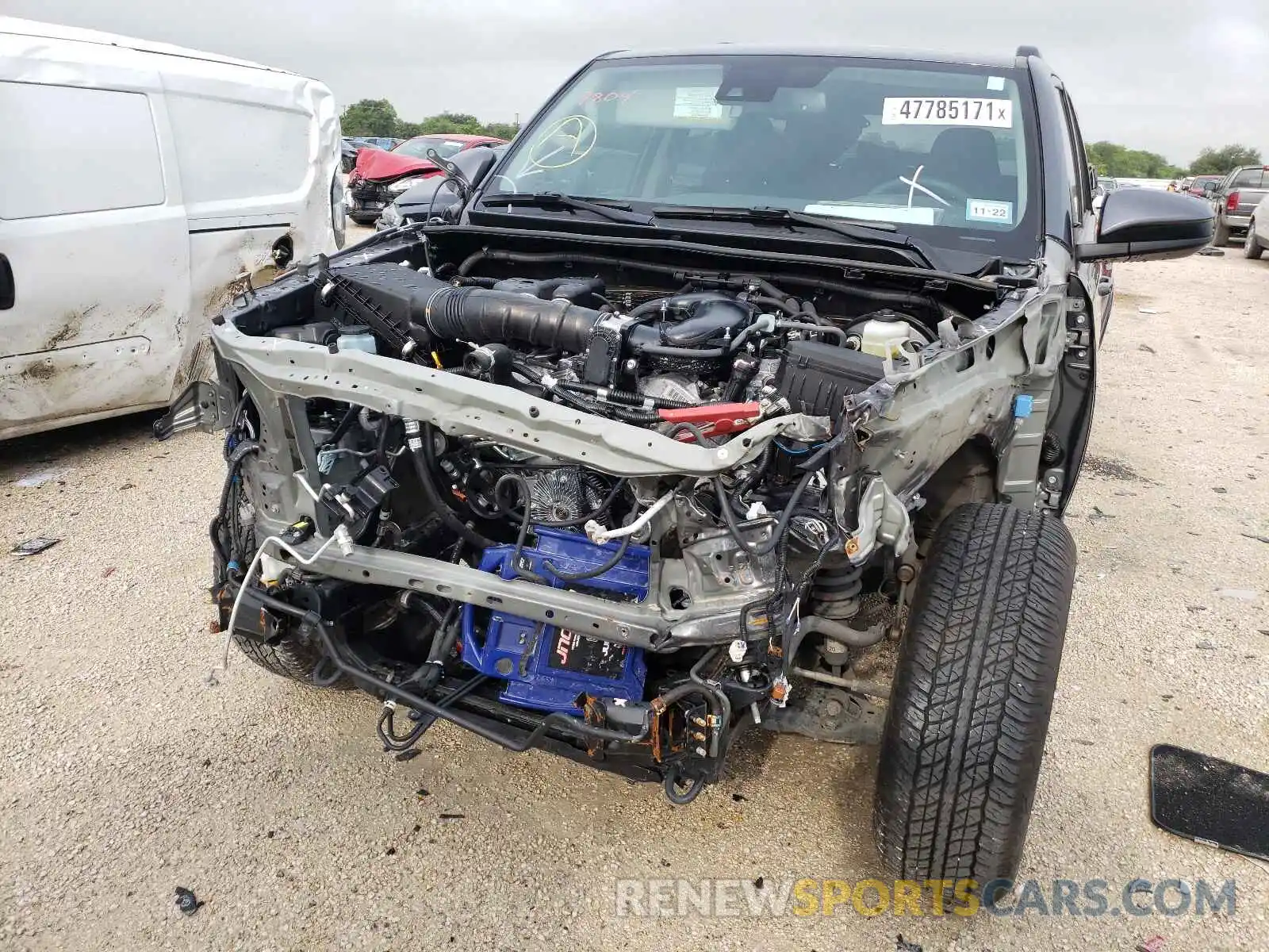 9 Photograph of a damaged car JTEEU5JR7M5230739 TOYOTA 4RUNNER 2021