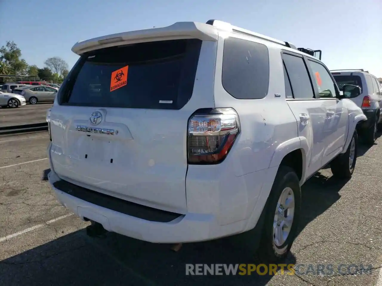 4 Photograph of a damaged car JTEEU5JR7M5238369 TOYOTA 4RUNNER 2021