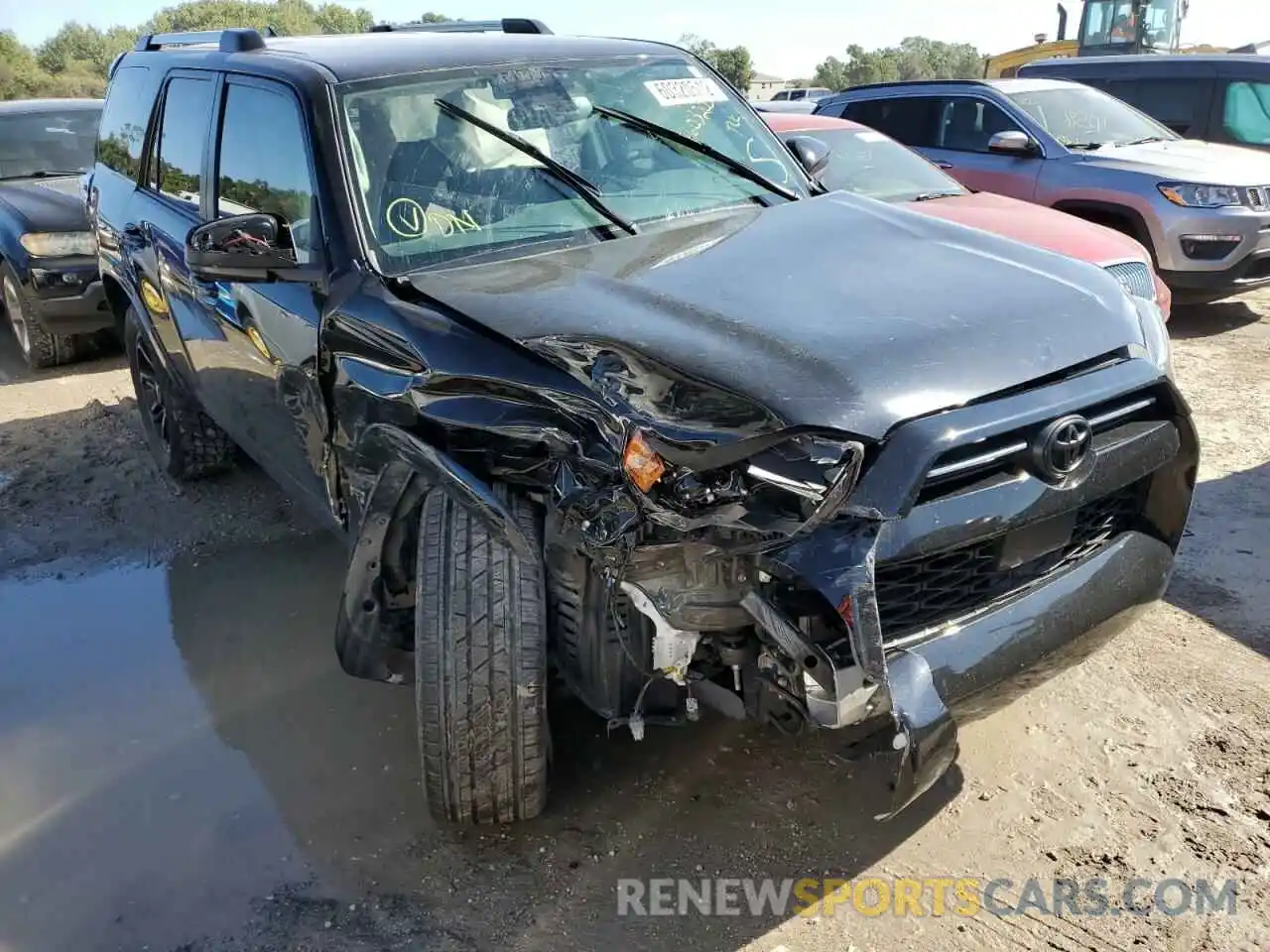 1 Photograph of a damaged car JTEEU5JR7M5239196 TOYOTA 4RUNNER 2021