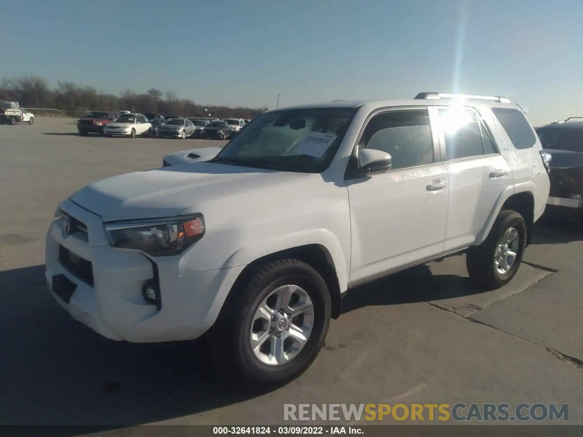 2 Photograph of a damaged car JTEEU5JR7M5240221 TOYOTA 4RUNNER 2021